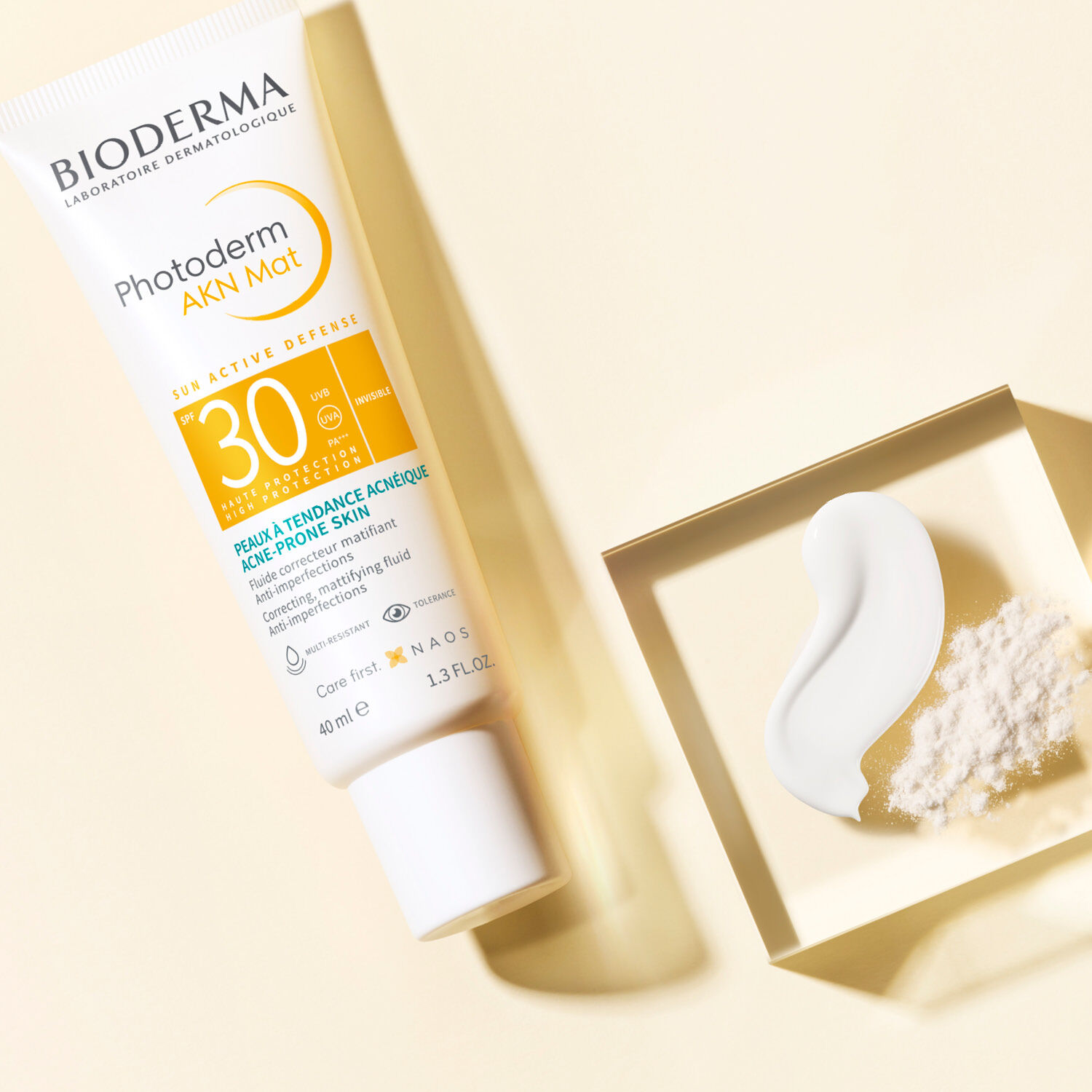Bioderma Photoderm AKN Mat Fluide Correcteur Matifiant Anti-Imperfections SPF 30 - 40 ml