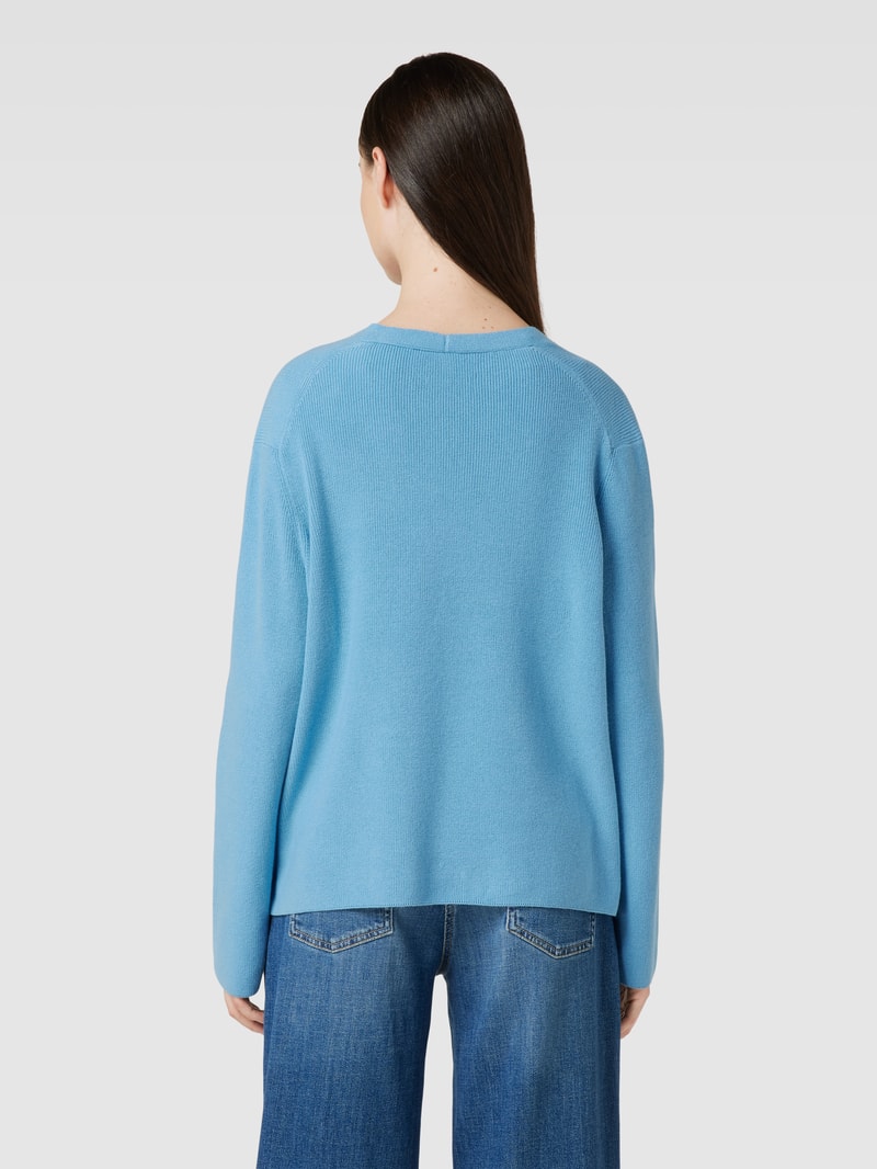 Strickpullover mit abgerundetem V-Ausschnitt in hellblau