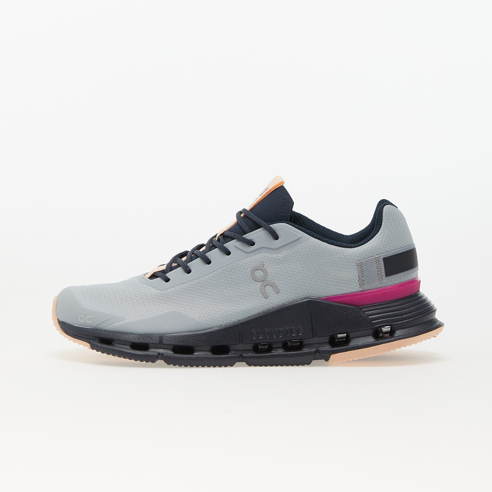 ON Cloudnova Form W 26.98119 / weiss