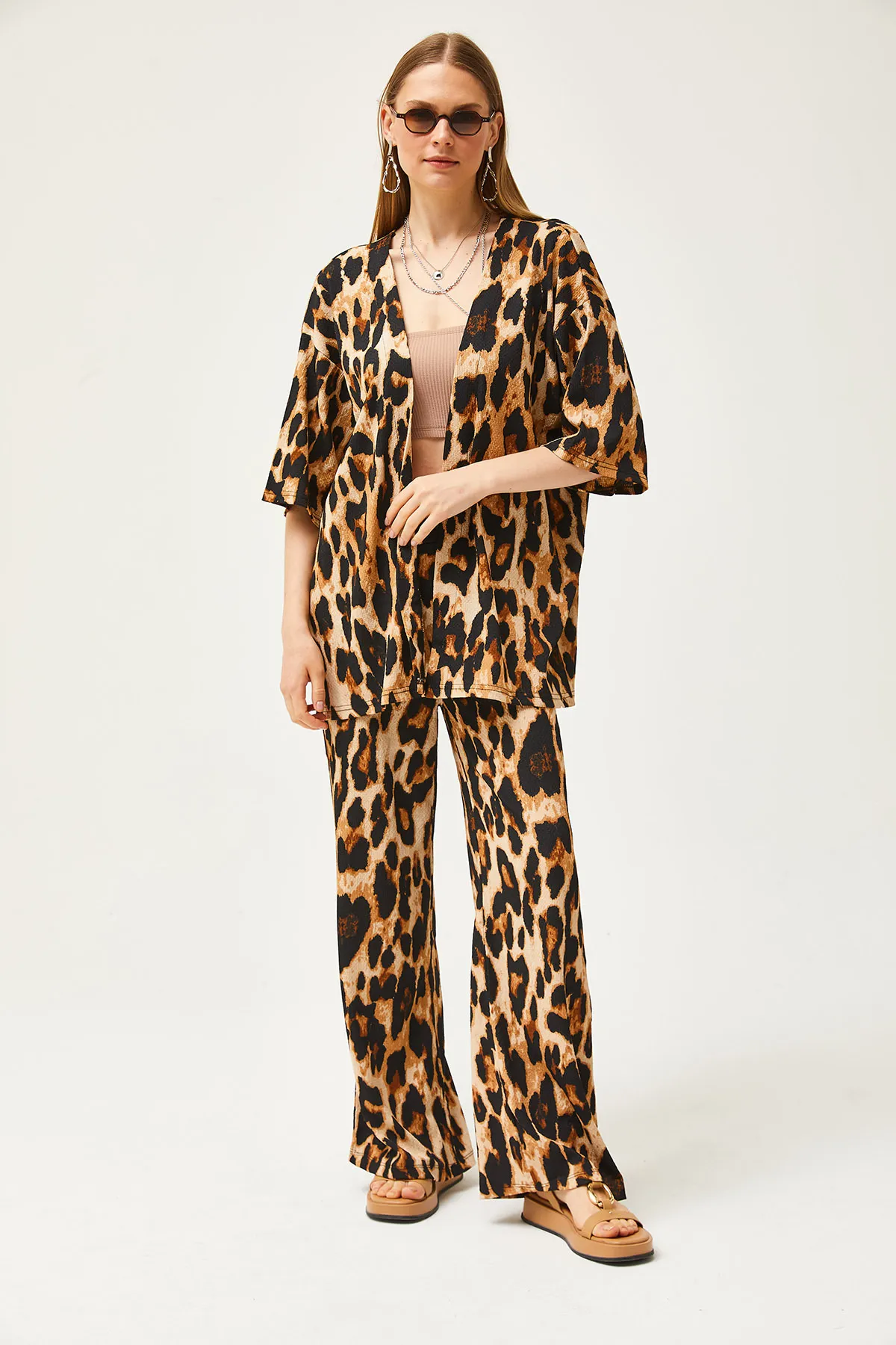 Olalook  Damen Leopard Beige Top Kimono Bottom Hose gemusterter Anzug TKM-19000279