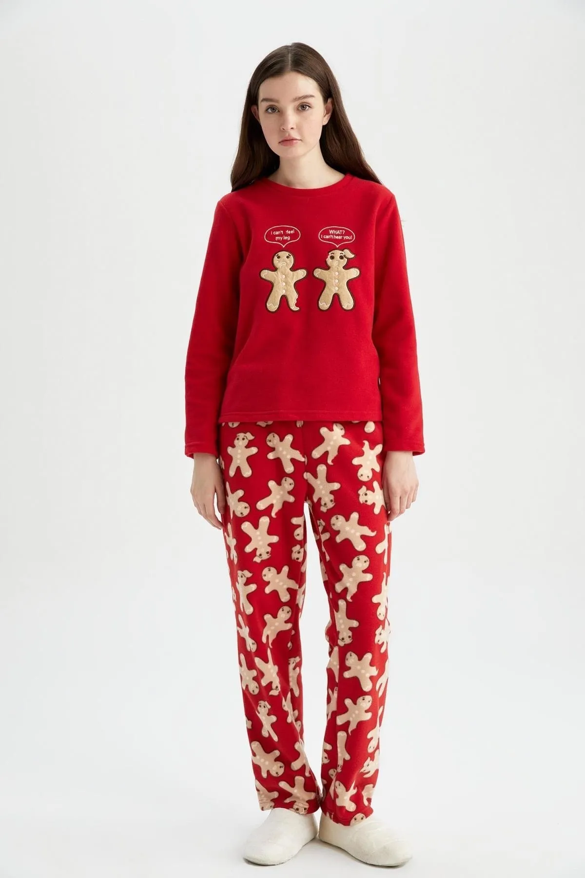 DeFacto  Bedrucktes Fleece-Pyjama-Set mit Rundhalsausschnitt und Neujahrsmotiv zum Verlieben