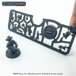Starfinder Miniatures: Dwarf Soldier