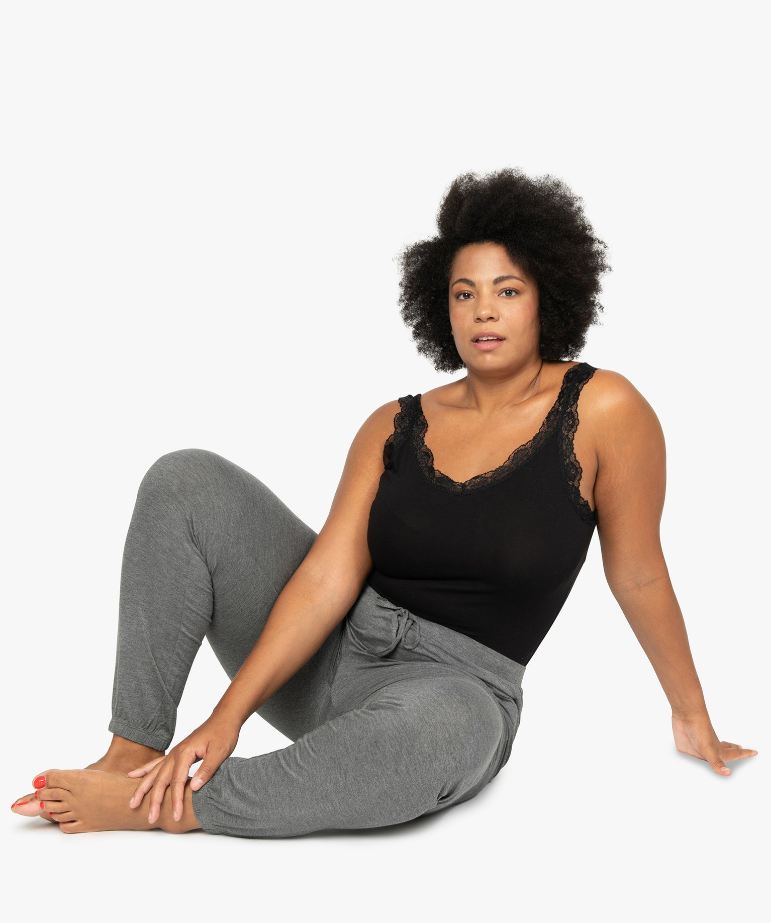 Pantalon de pyjama femme grande taille resserré dans le bas gris fonce | GEMO