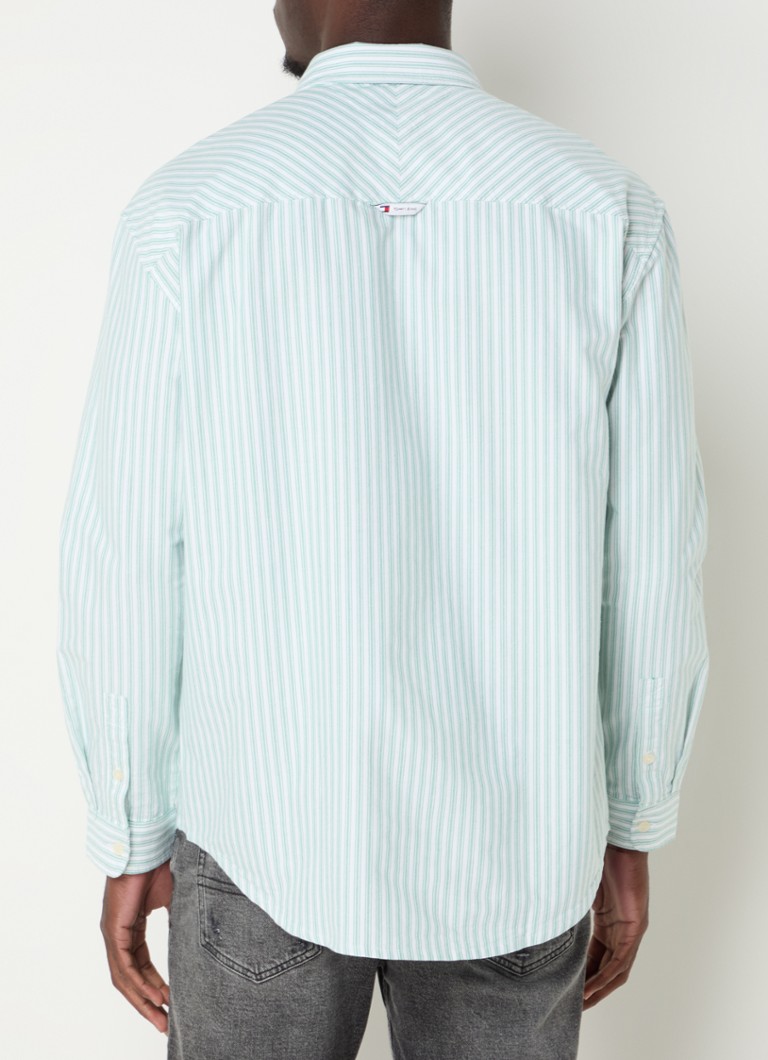 Tommy Hilfiger regulāra piegriezuma krekls ar svītru apdruku un krūšu kabatu