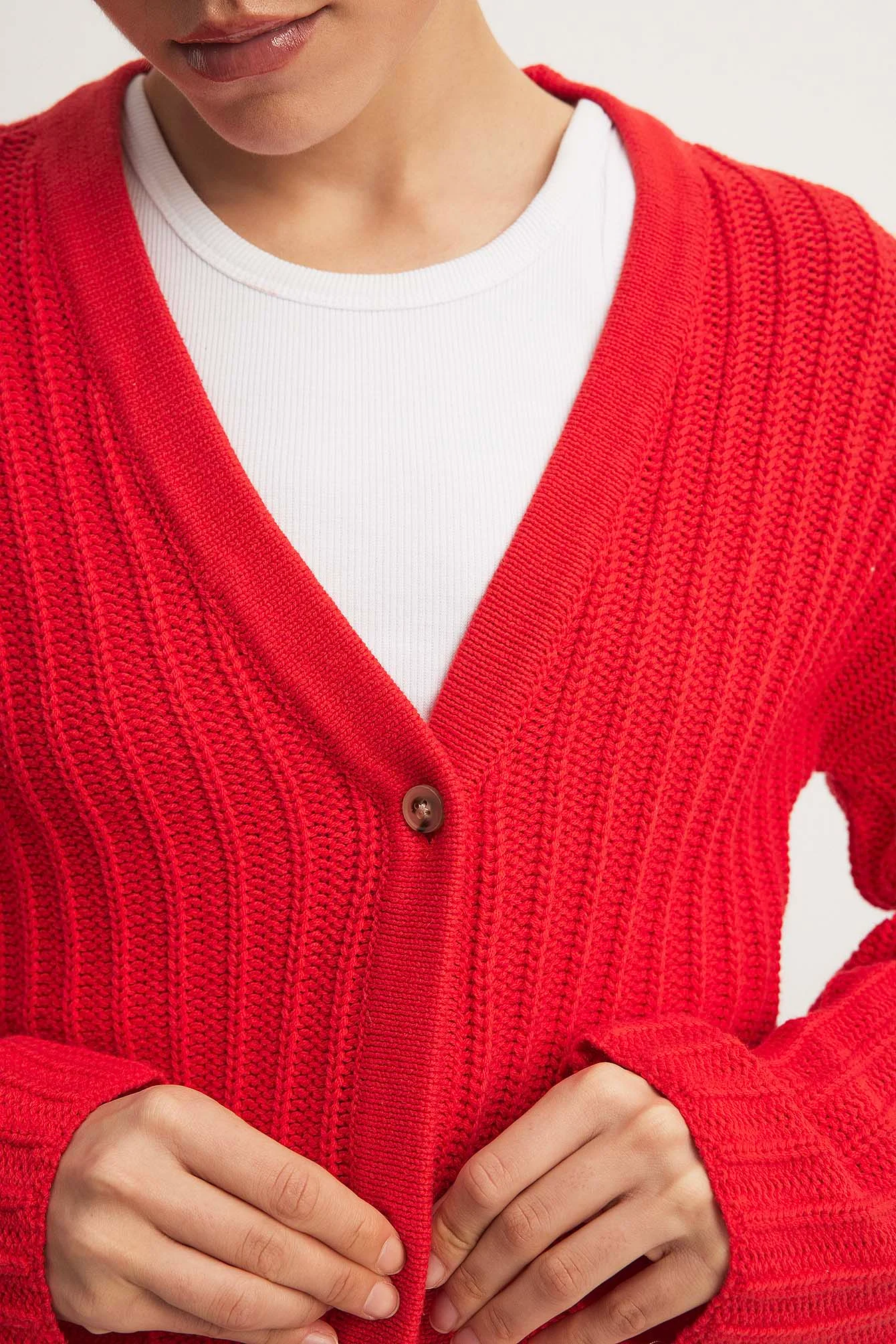 Strickcardigan mit V-Ausschnitt