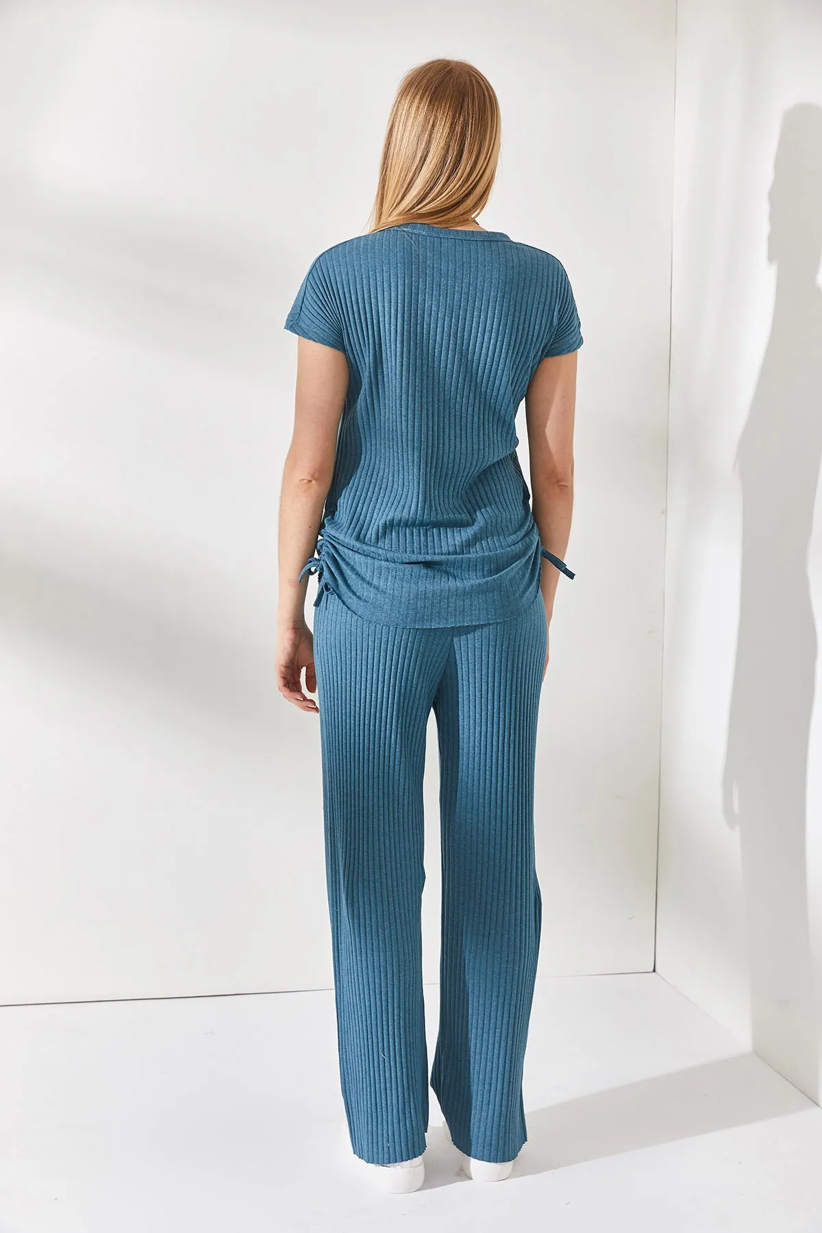 Olalook  Damen Petrolblaues Set mit seitlich geraffter Bluse und Palazzo-Hose TKM-19000196