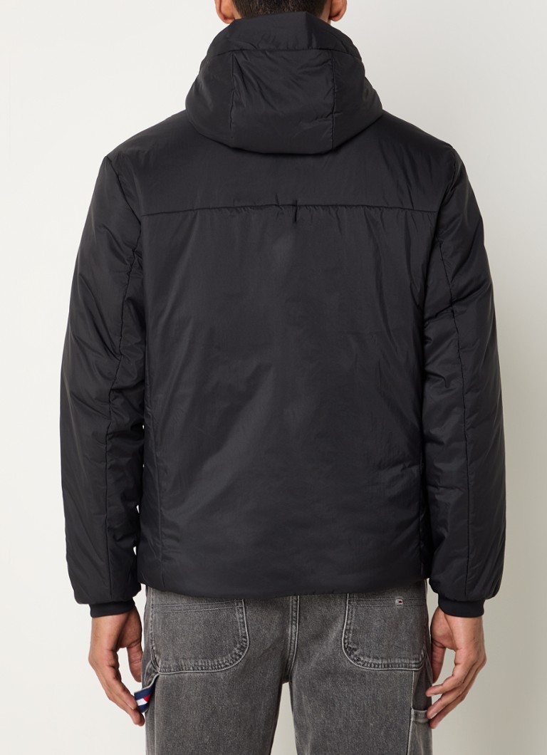 Jaqueta acolchoada Tommy Hilfiger com capuz e bordado do logotipo.