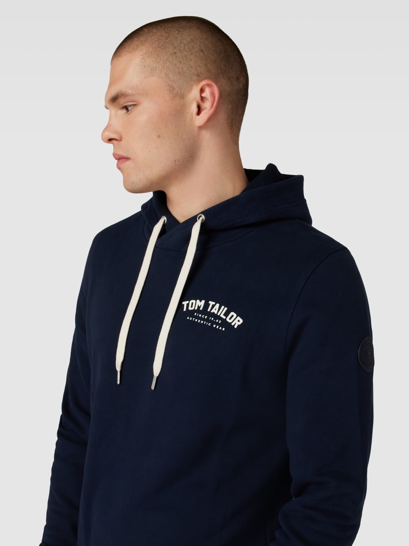 Hoodie mit Label-Detail in marineblau