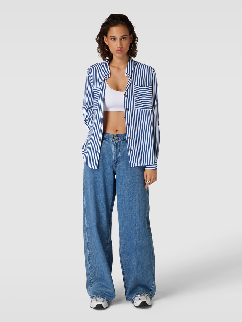 Bluse aus Viskose mit verlängertem Rücken Modell 'YASMIN' in blau