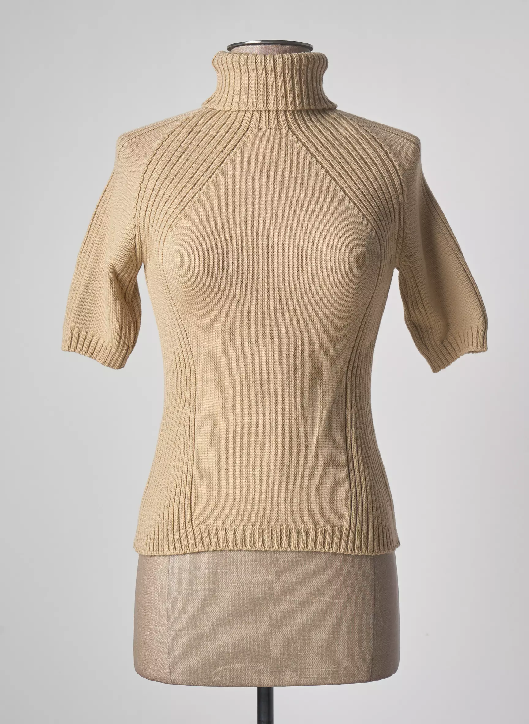 Stefan Green Cols Roules Femme couleur beige