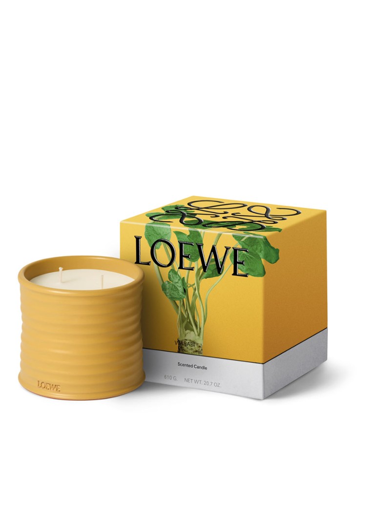 Średnia świeca o zapachu wasabi od LOEWE