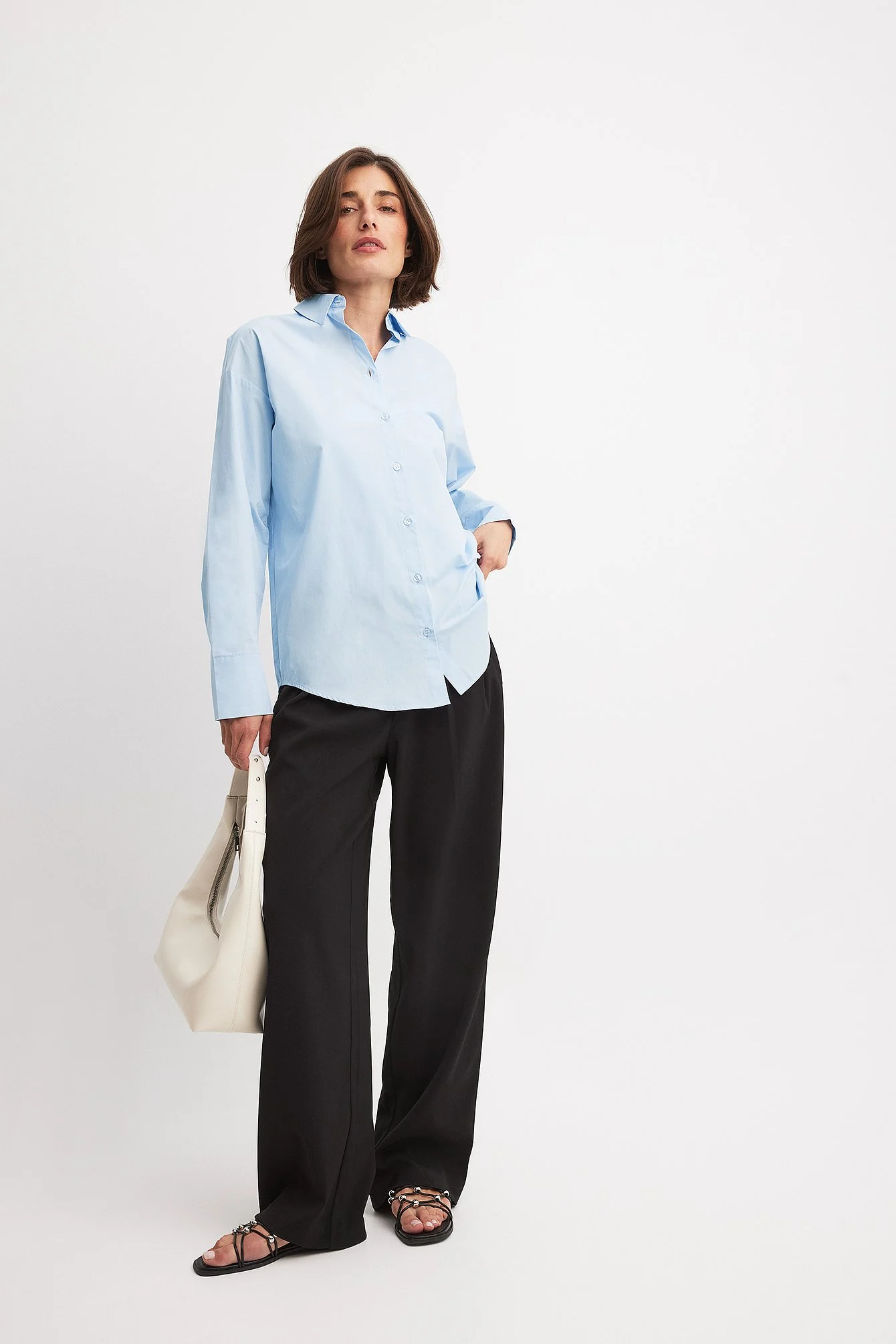 Anzughose mit niedriger Taille und Bundfalten
