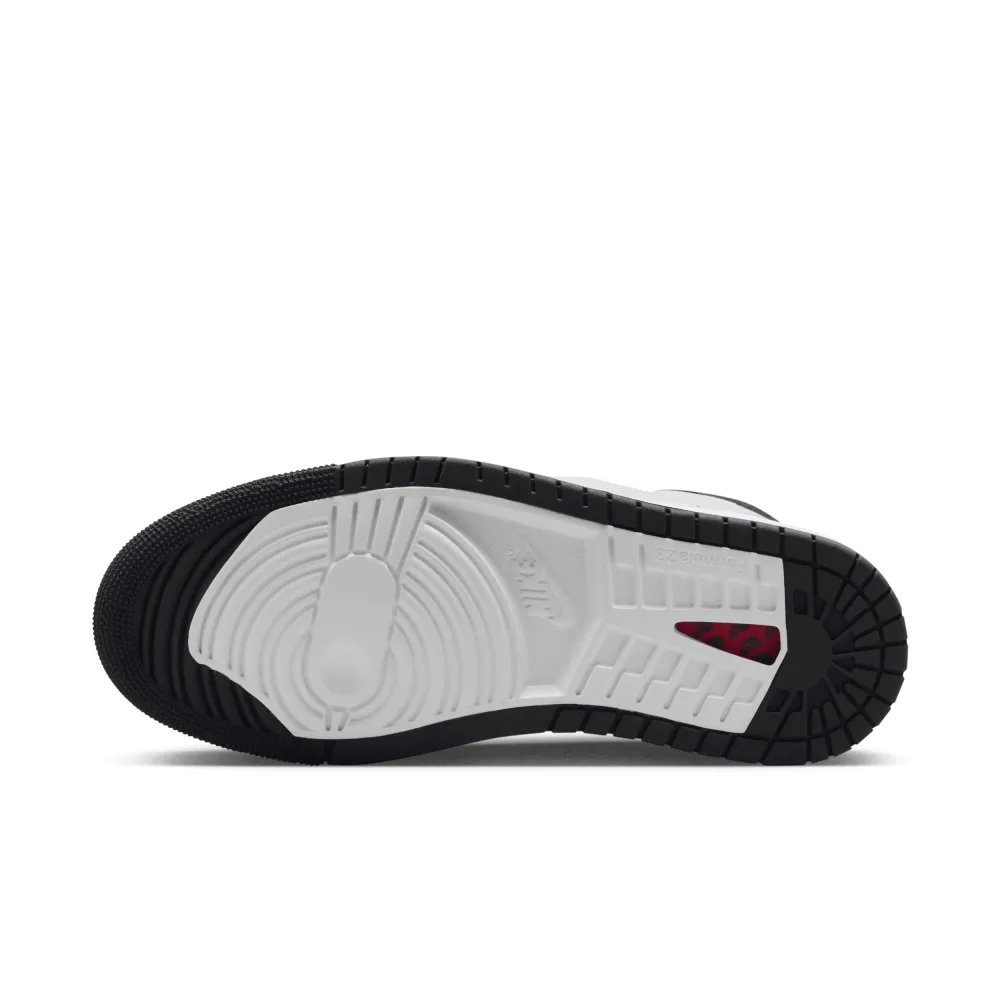 NIKE JORDAN Air 1 Zoom CMFT 2 DV1305-040 / grau
