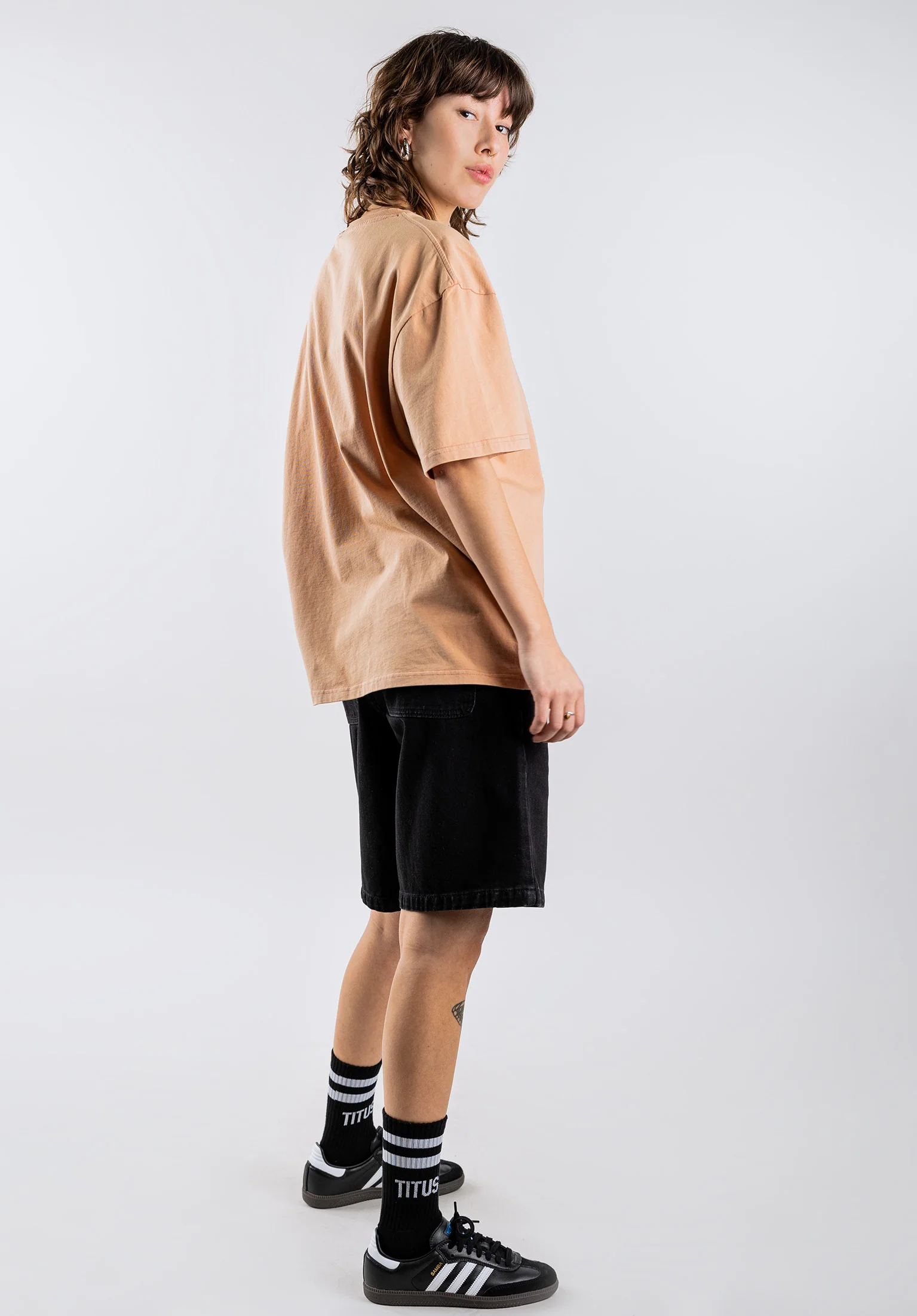 W Essential Tee