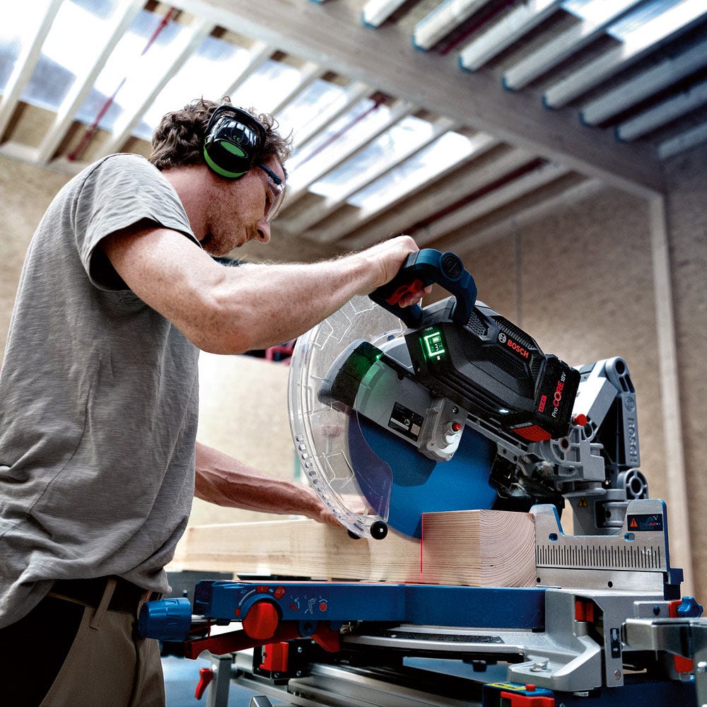 Piła ukosowa BOSCH 18V BITURBO Brushless 305mm Glide Compound Miter Saw Skin - GCM 18V-305 GCD