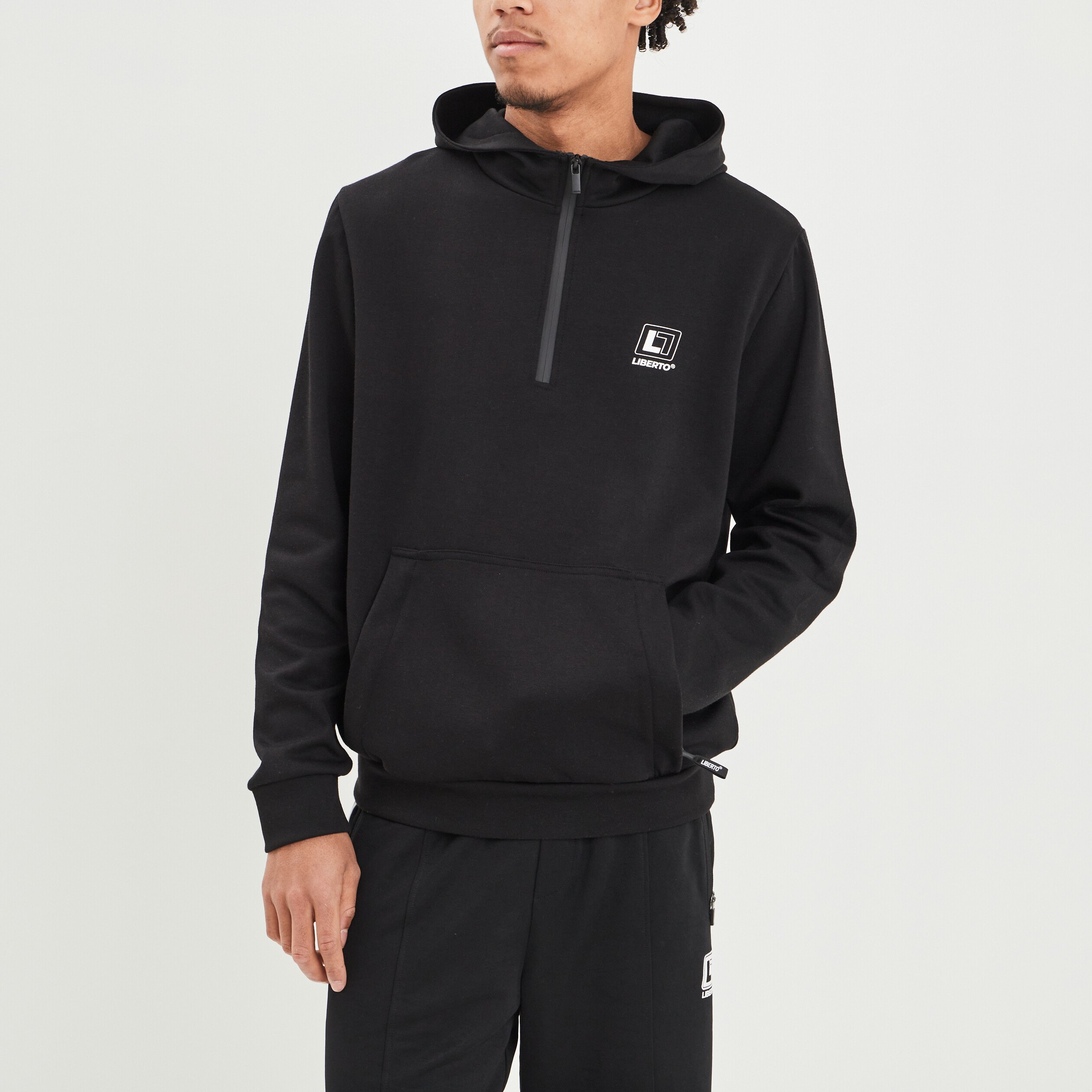Sweat à capuche hoodie Liberto noir homme | La Halle