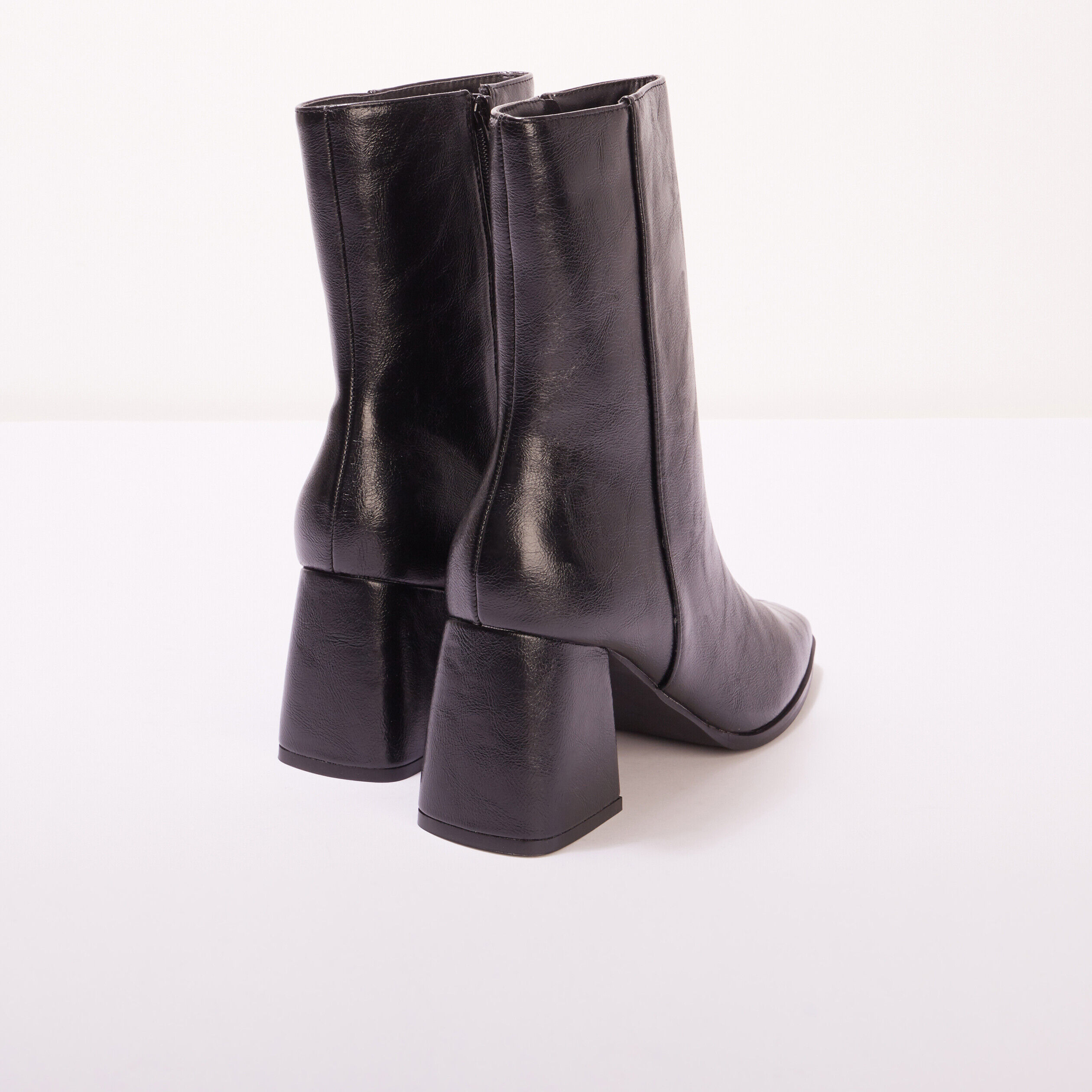 Bottines à talons bout carré noir femme | Cache Cache