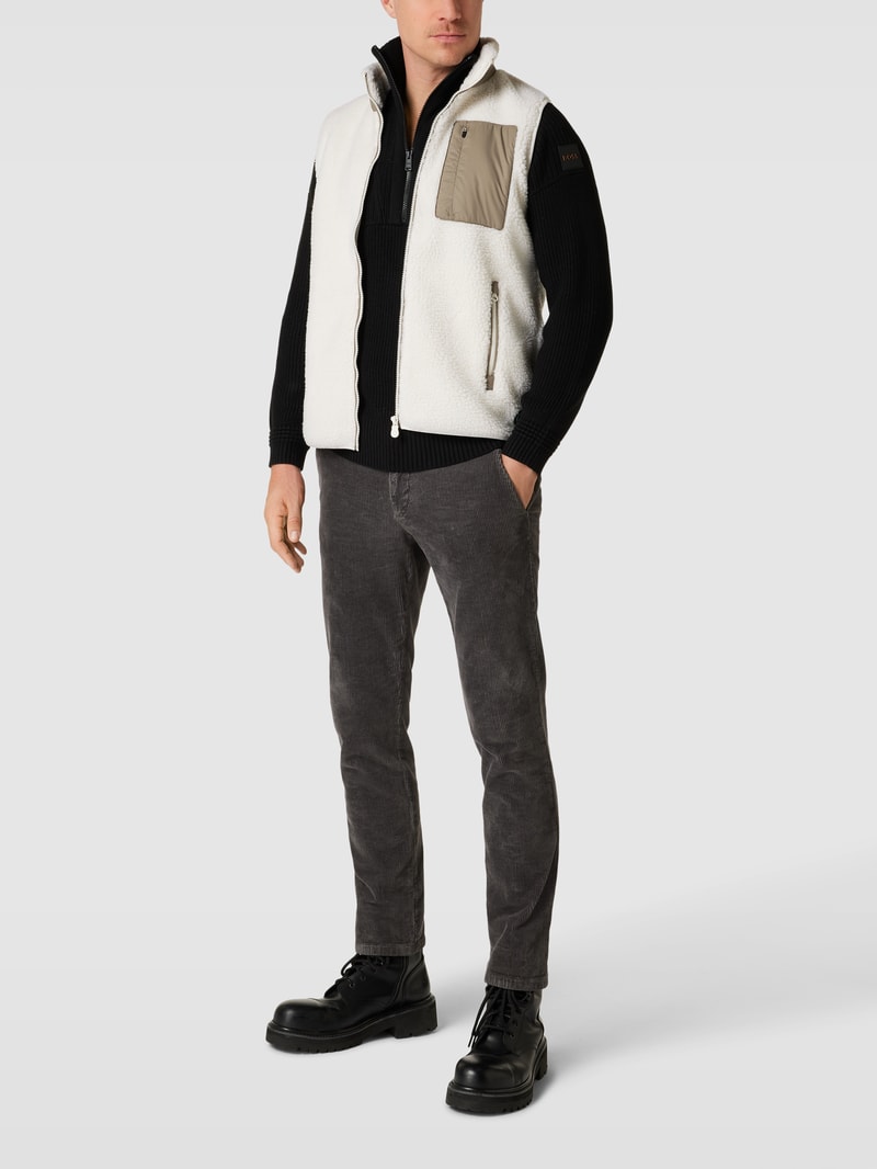 Weste mit Label-Patch Modell 'ISMAEL' in offwhite