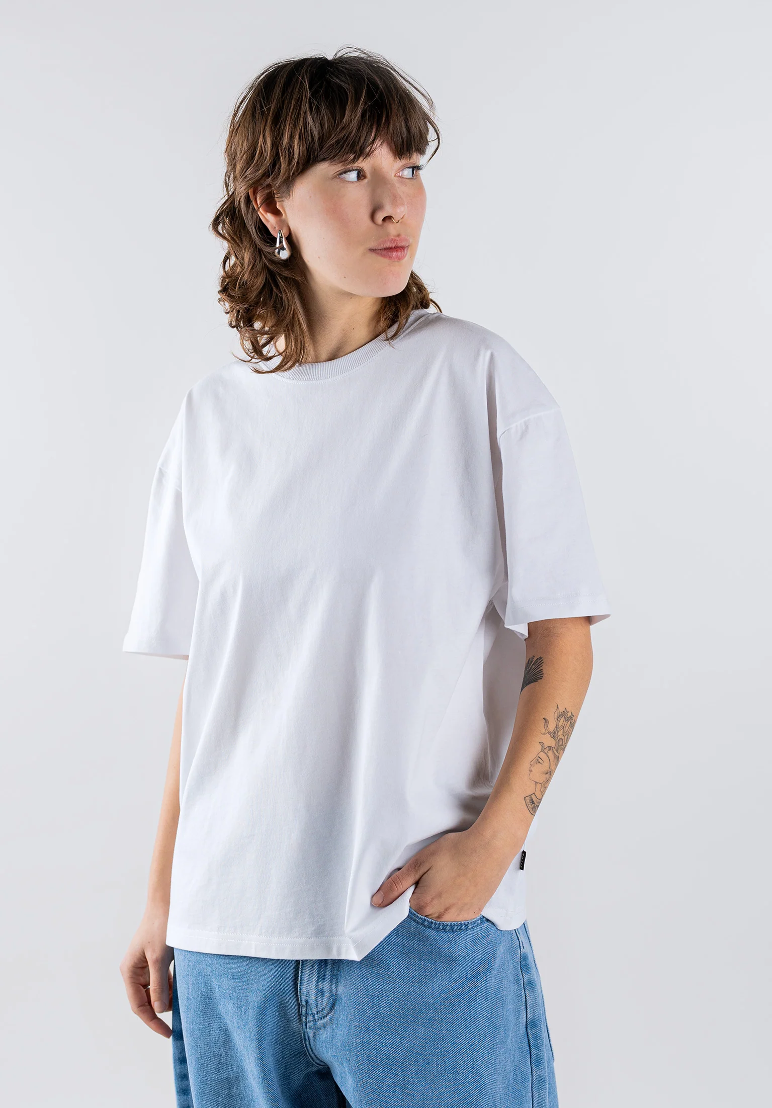 W Essential Tee