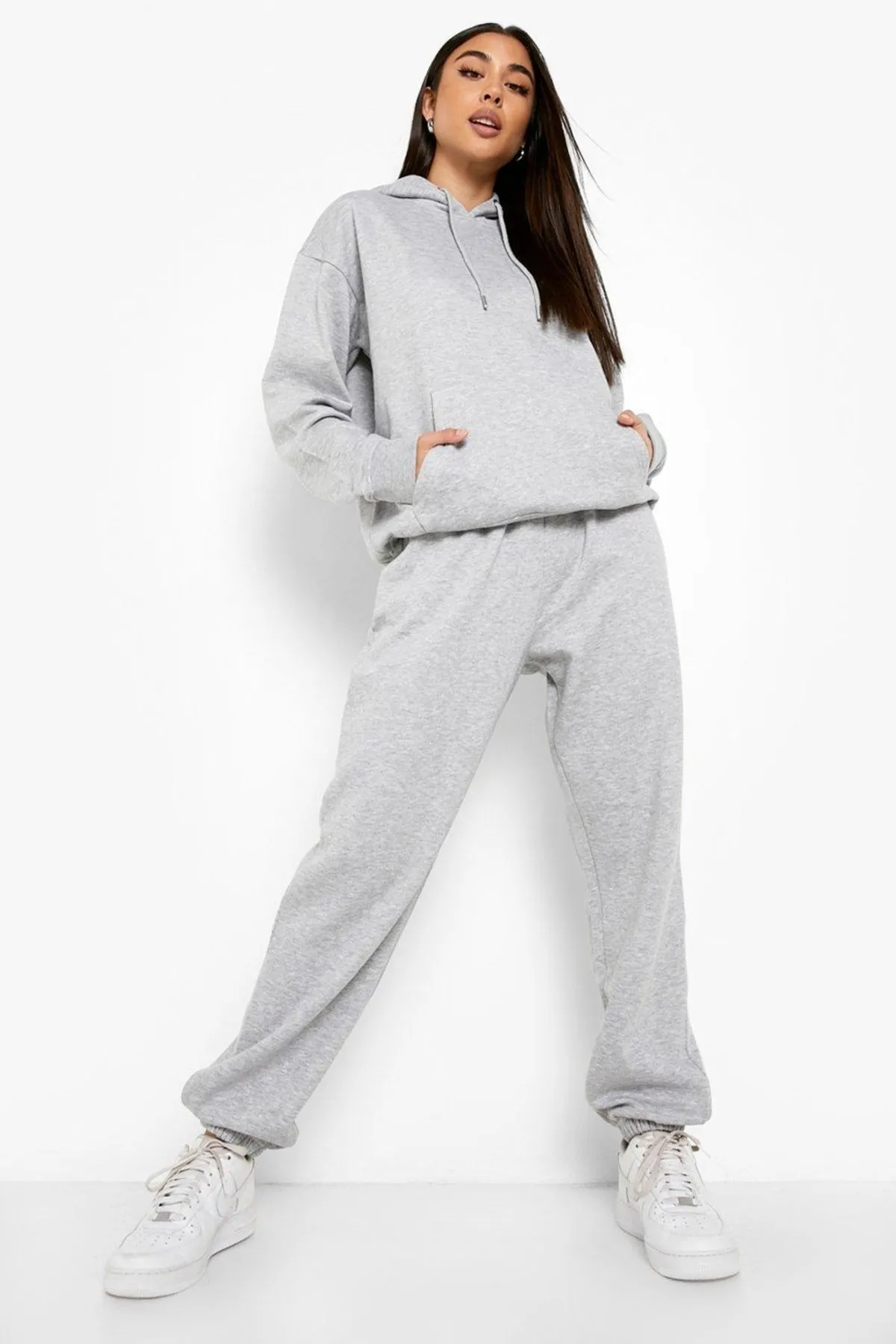 My Blog  Graues Jogger-Trainingsanzug-Set mit Kapuzen-Sweatshirt