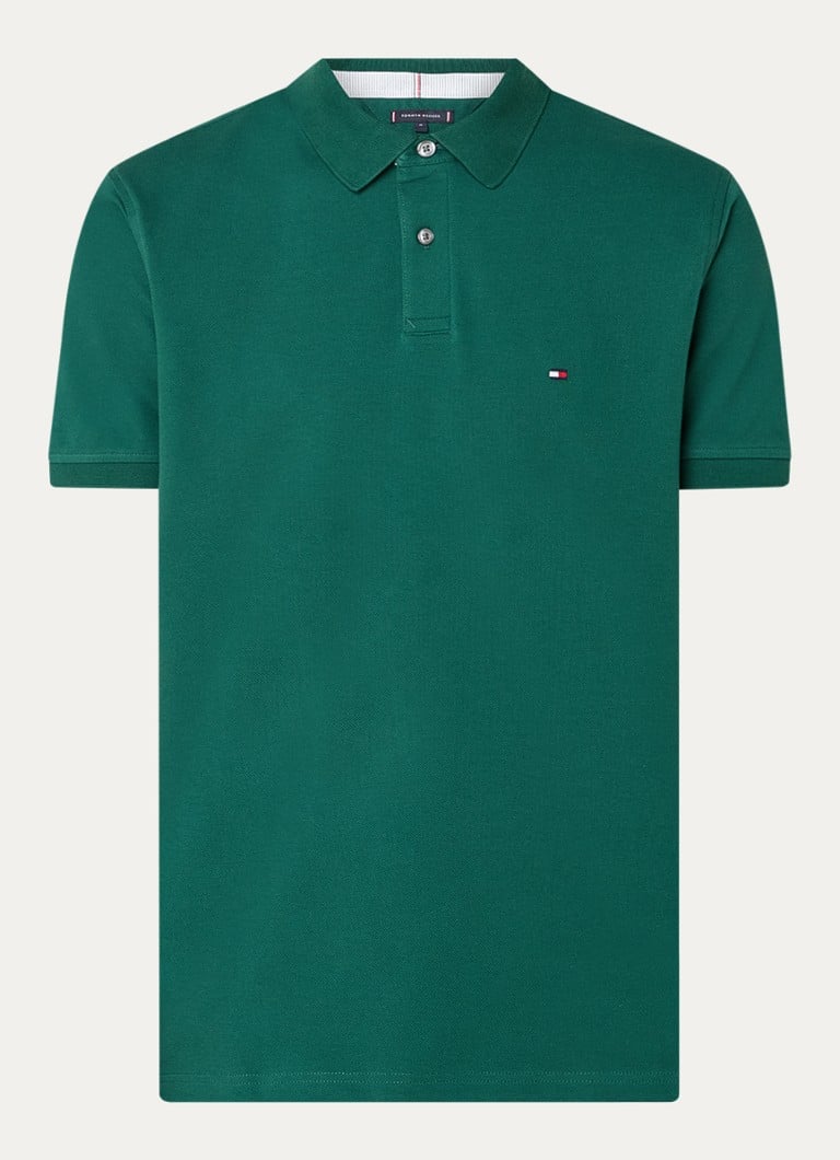 Polo Tommy Hilfiger Core de corte regular, confeccionada em piqué de algodão com bordado do logotipo.