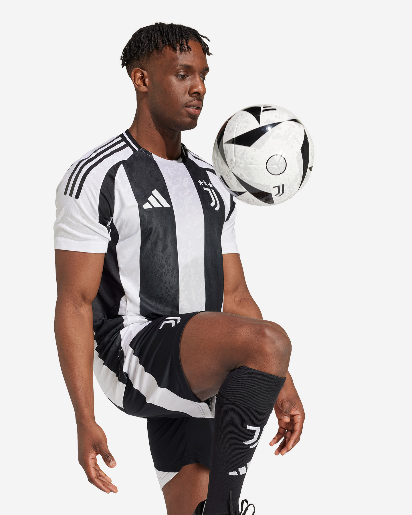 Oficiálny futbalový dres Adidas Juventus Authentic Home 24-25 M IT6056