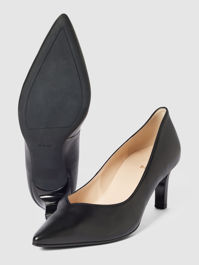 Pumps mit hohem Absatz in schwarz