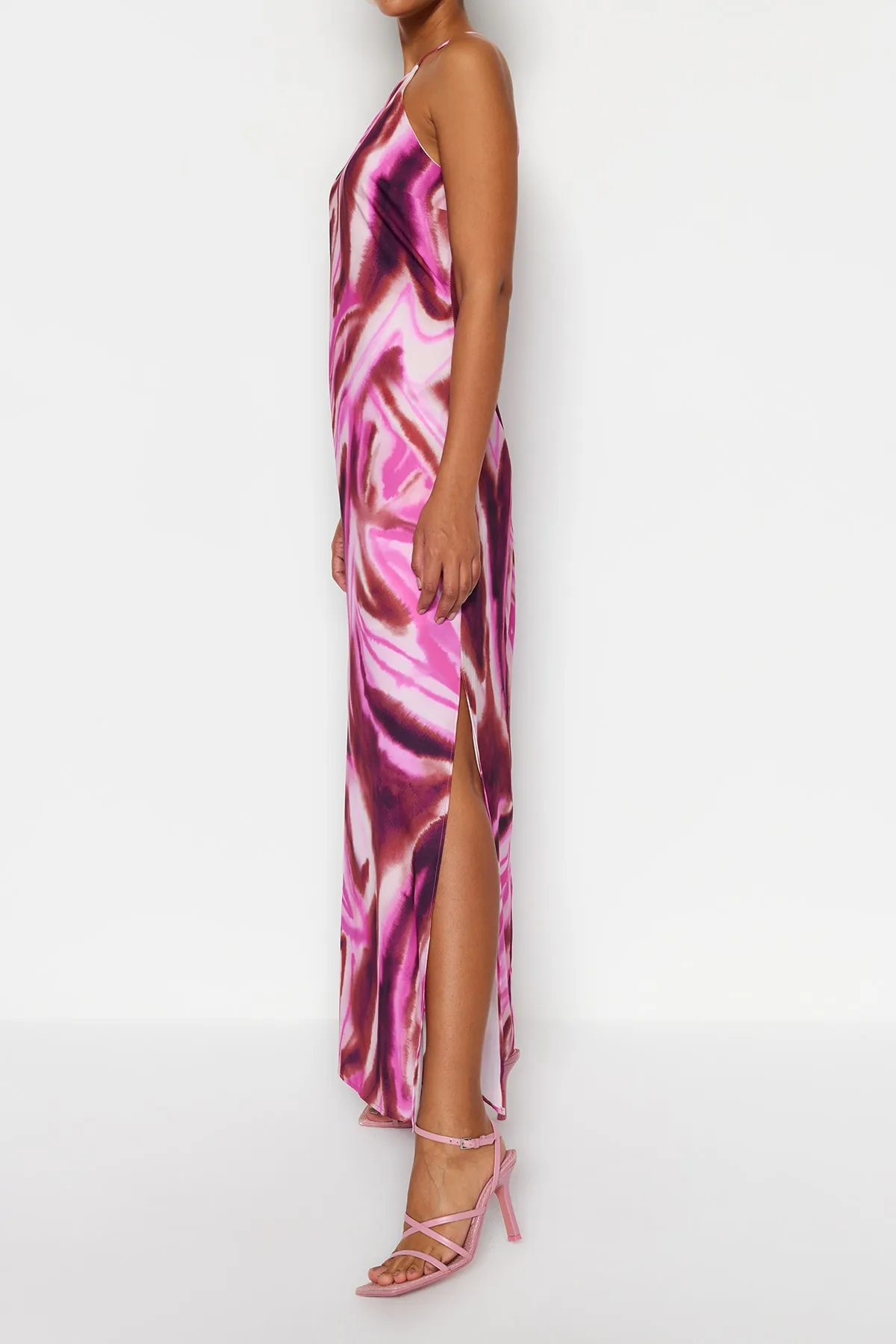 Trendyol Collection  Rosafarbenes, ärmelloses, gerade geschnittenes, gefüttertes Maxi-Webkleid TWOSS23EL02238