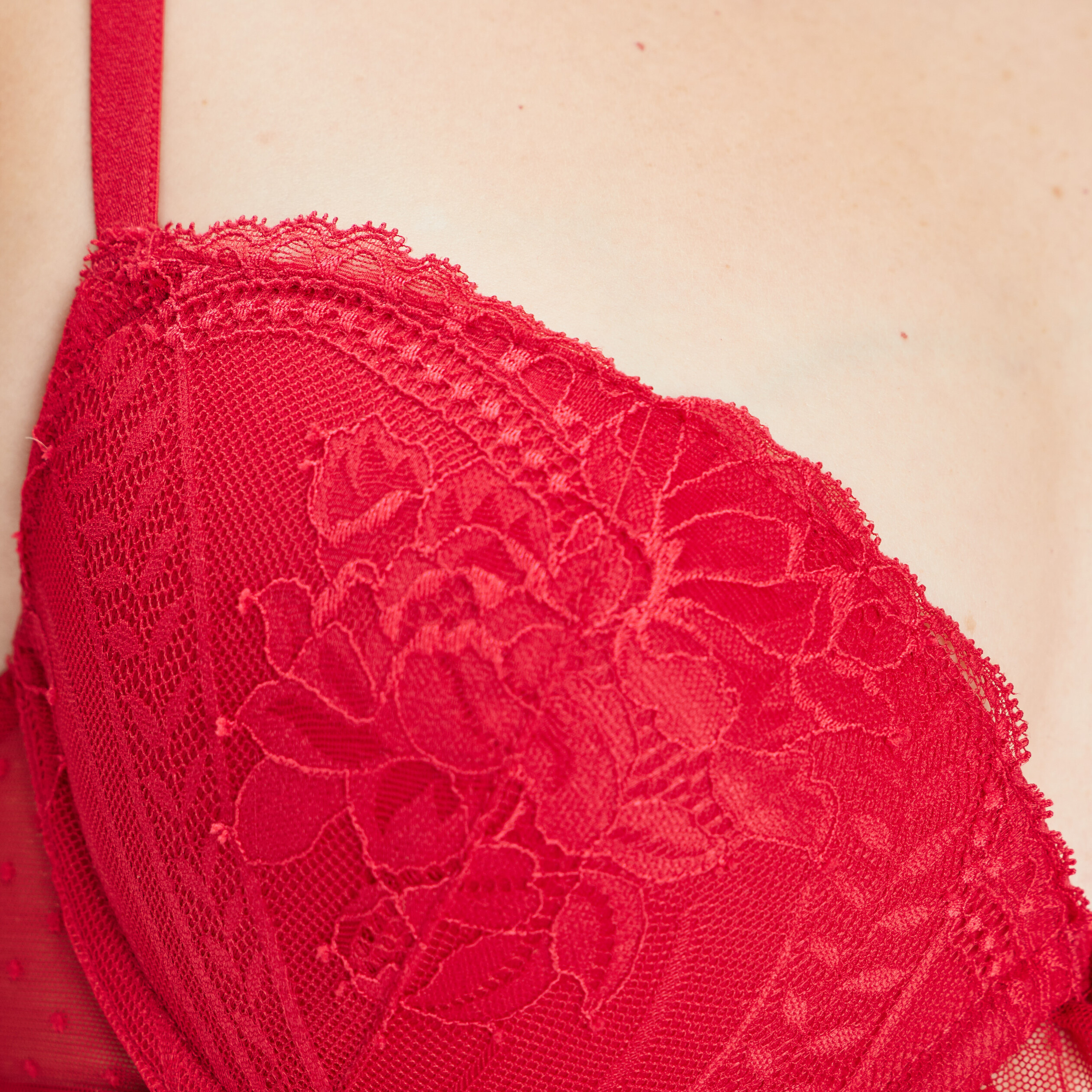 Soutien-gorge plunge rouge femme | La Halle