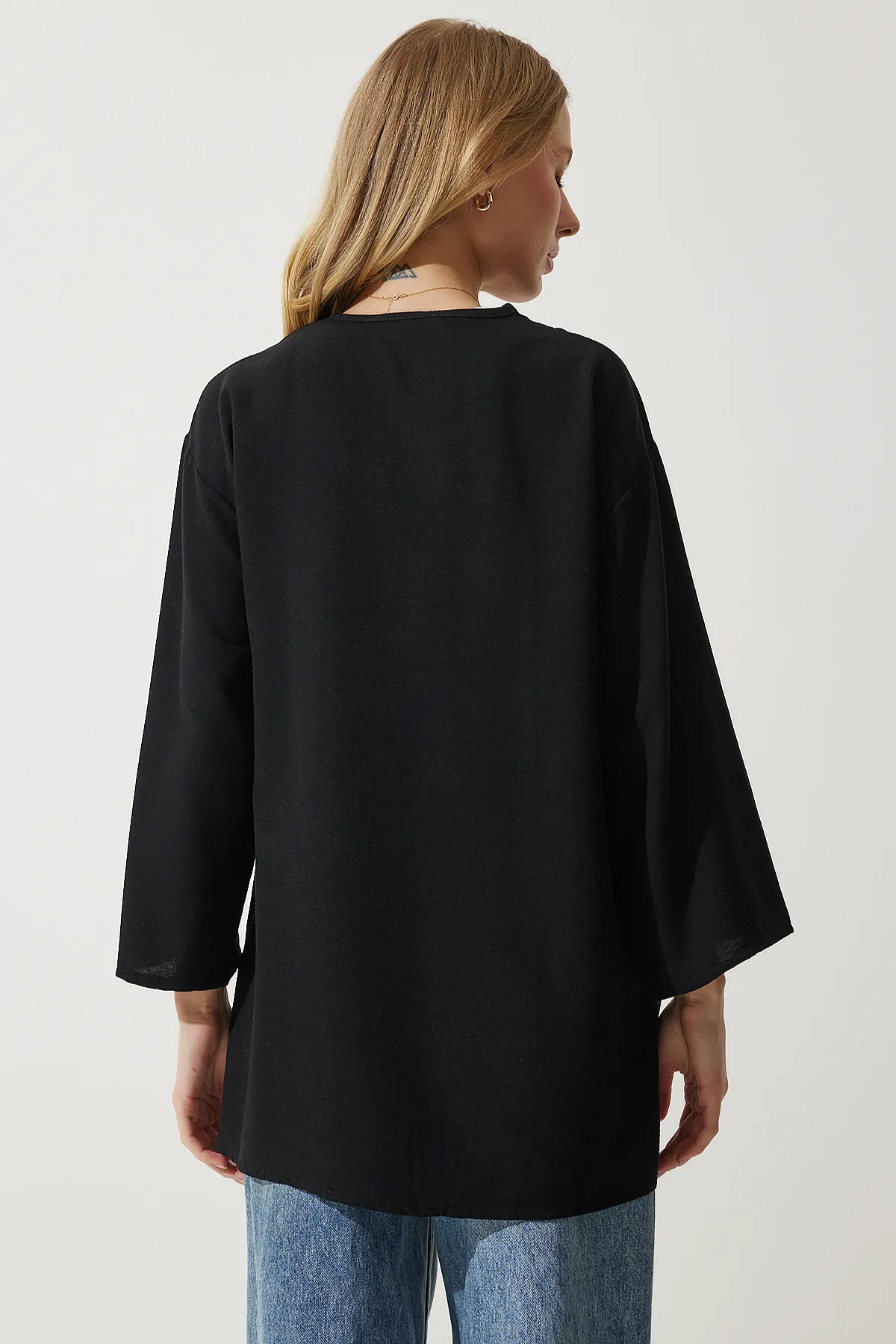 Happiness İstanbul  Schwarzer lässiger Kimono aus Leinen-Viskose für Damen BH00388