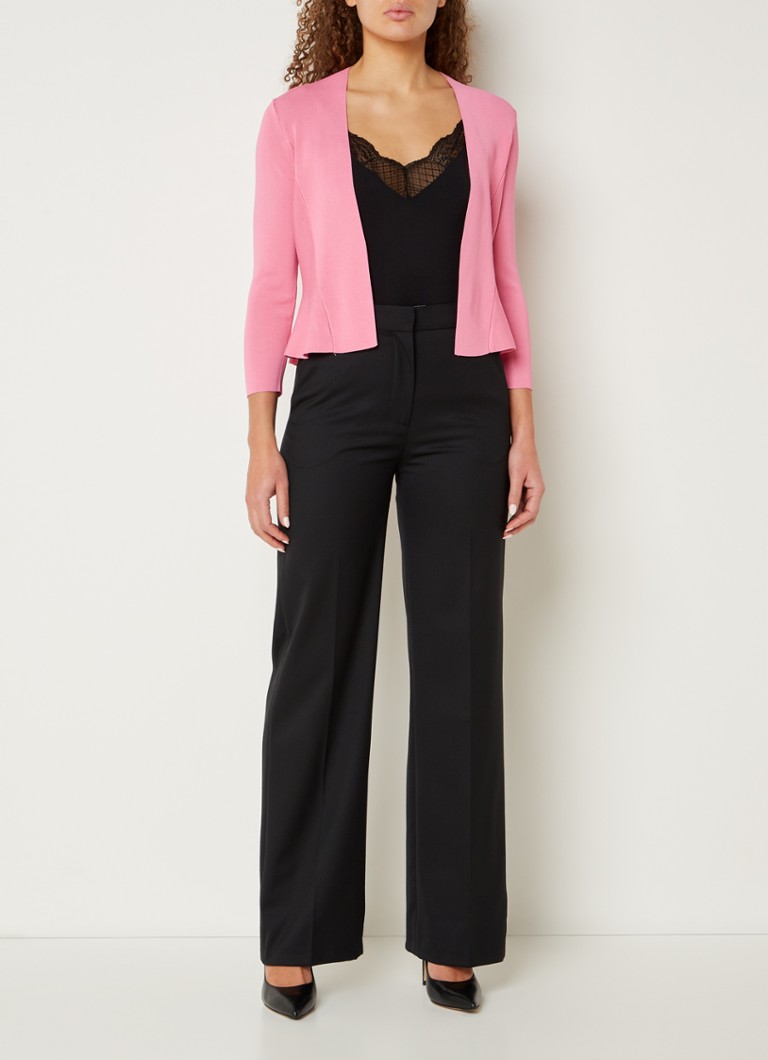 Bolero Phase Eight Salma confecționat din material tricotat subțire și elastic.
