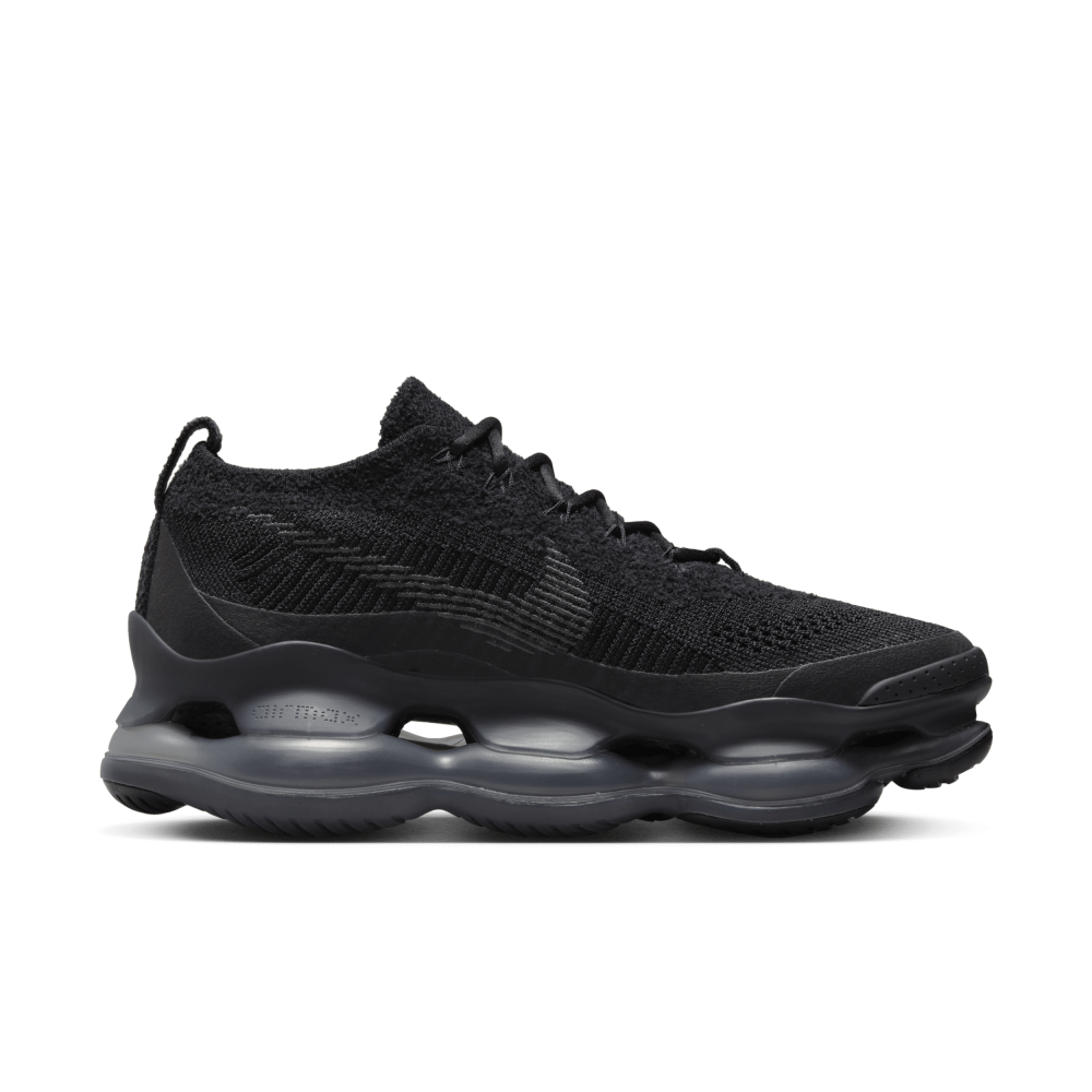 Nike Air Max Scorpion WMNS Flyknit DJ4702 002 / schwarz