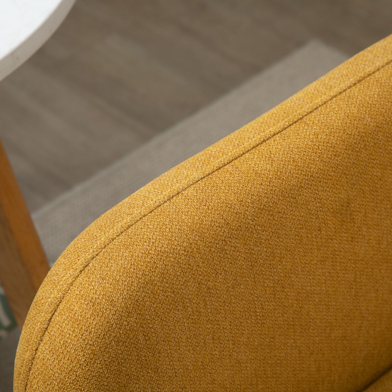 HOMCOM Doppelsofa Polsterung mit Kissen Stoff Loveseat kompaktes Design Moderne Zweisitzer einstellbare Höhe der Fußrasten samtartiges Polyester Gummiholz Schaumstoff Natur Gelb 130 x 70 x 80 cm