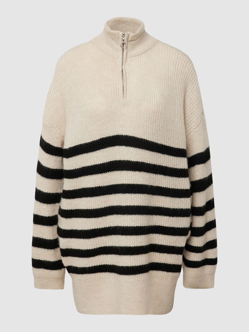 Strickpullover mit Stehkragen und Reißverschluss Modell 'ALFRIDA' in offwhite