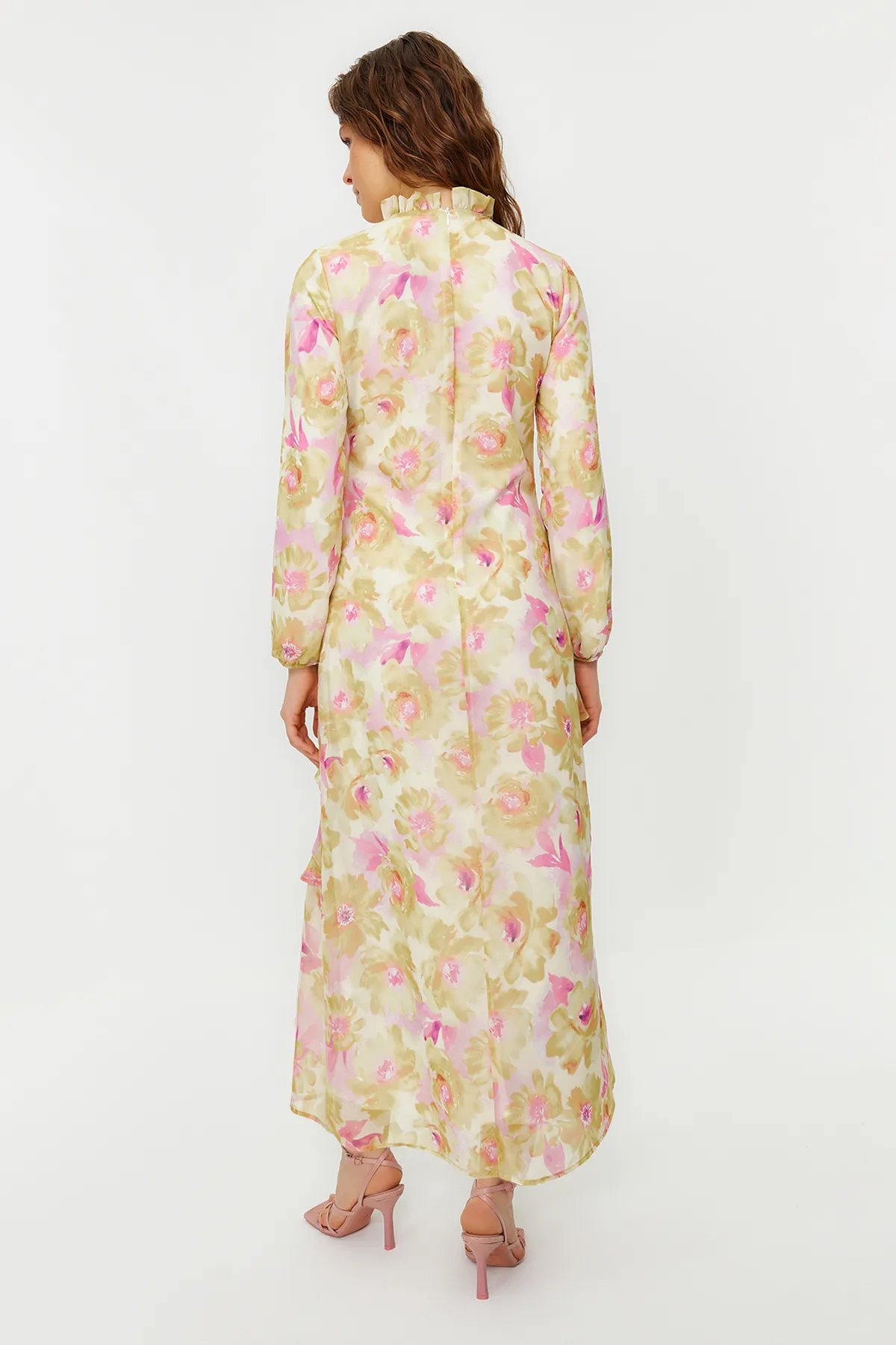 Trendyol Modest  Grüner Blumenrock, gerüschtes, gefüttertes Kleid aus gewebtem Chiffon TCTSS24EB00036