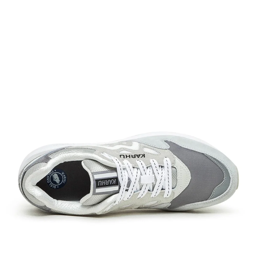 Karhu Legacy 96 F806021 / grau