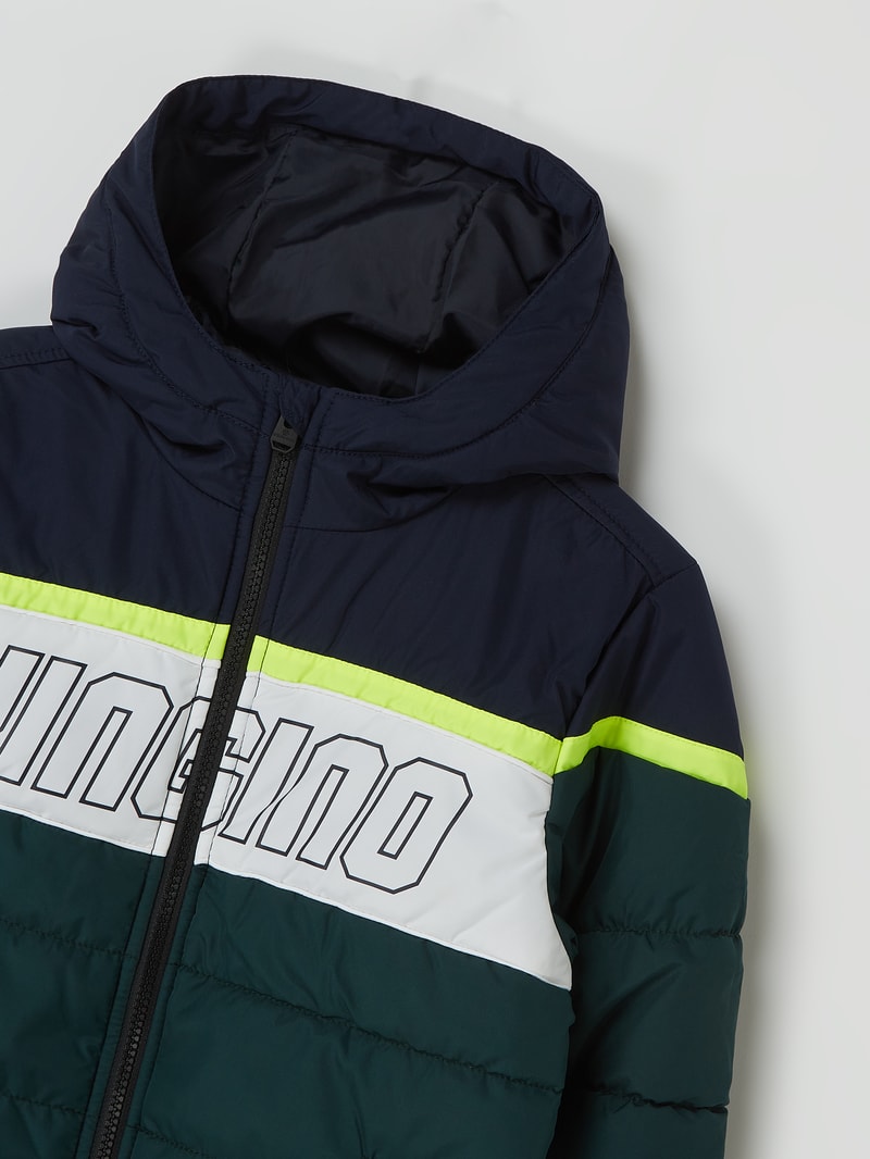 Steppjacke mit Kapuze Modell 'Tisomos' in dunkelgrün