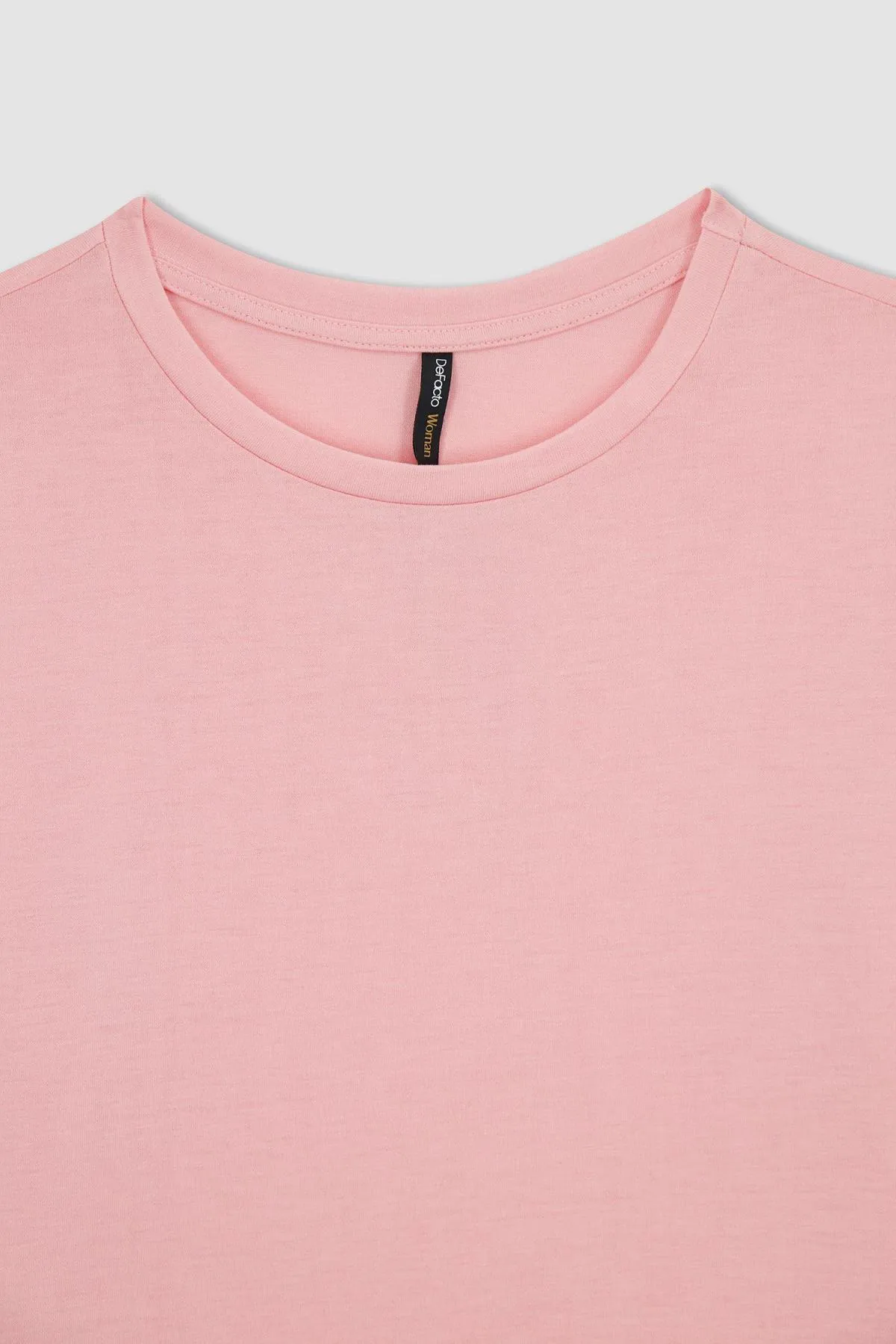 DeFacto  Kurzarm-T-Shirt mit normaler Passform und Rundhalsausschnitt W7299az23sm