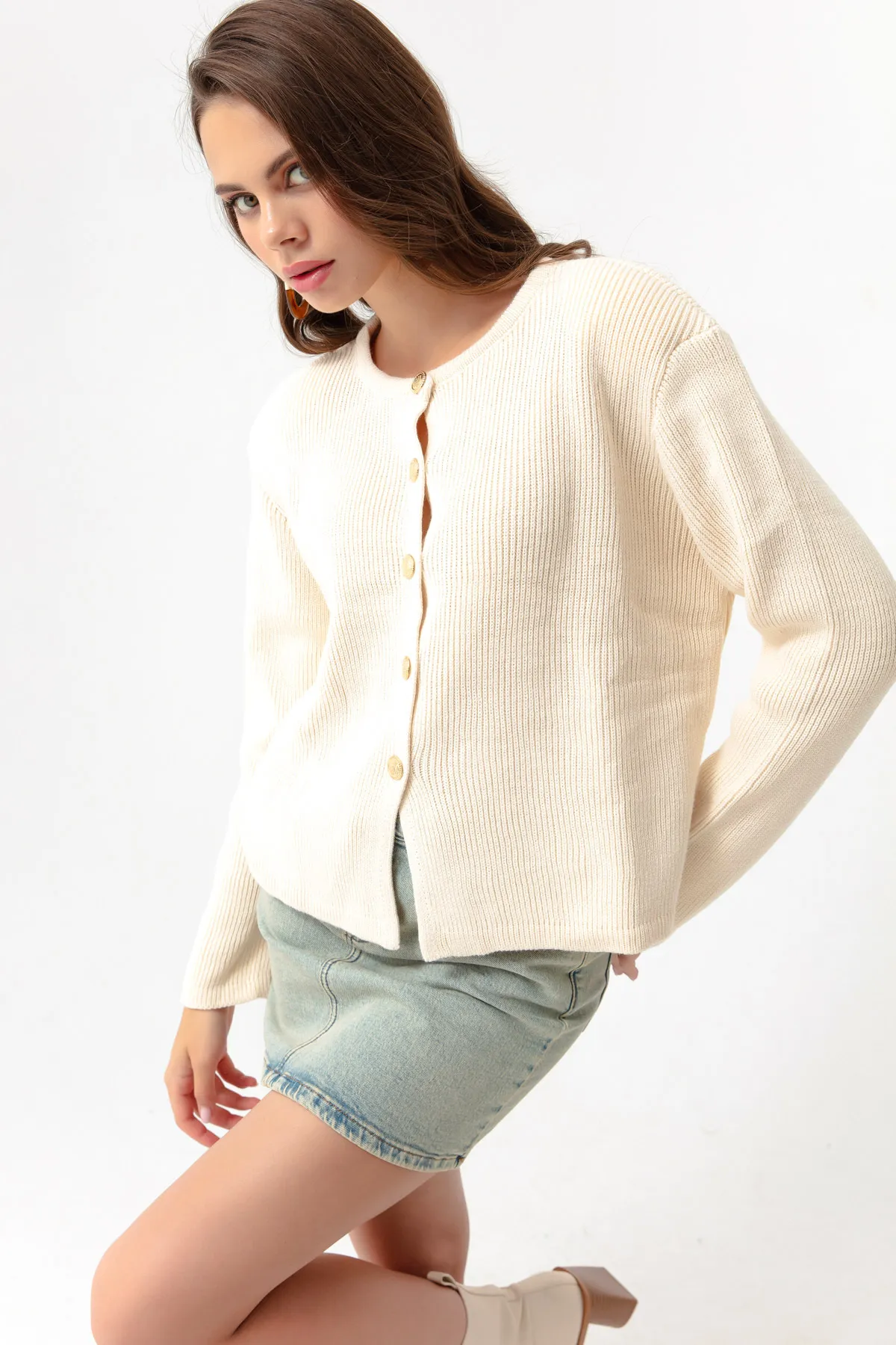 Lafaba  Damen-Cardigan mit Knöpfen in Beige und Gold