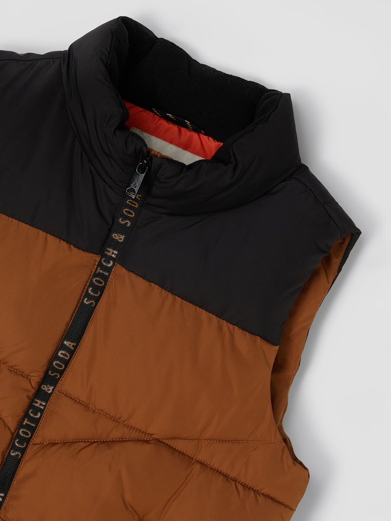 Steppweste mit Stehkragen in camel