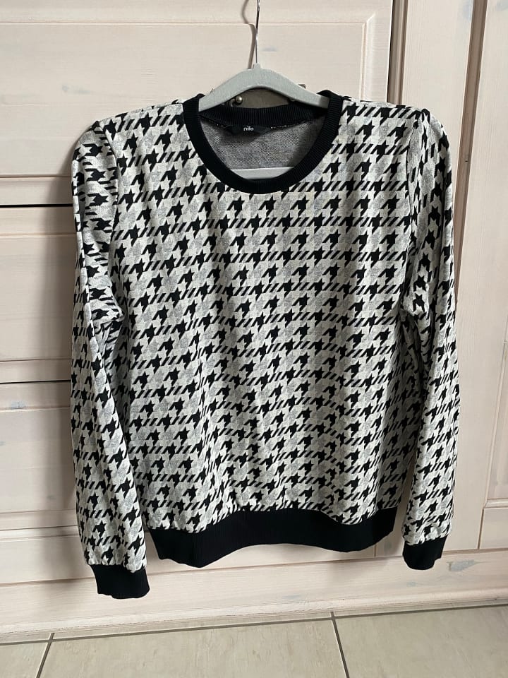 Nife Sweatshirt in Schwarz/ Weiß günstig kaufen 42
