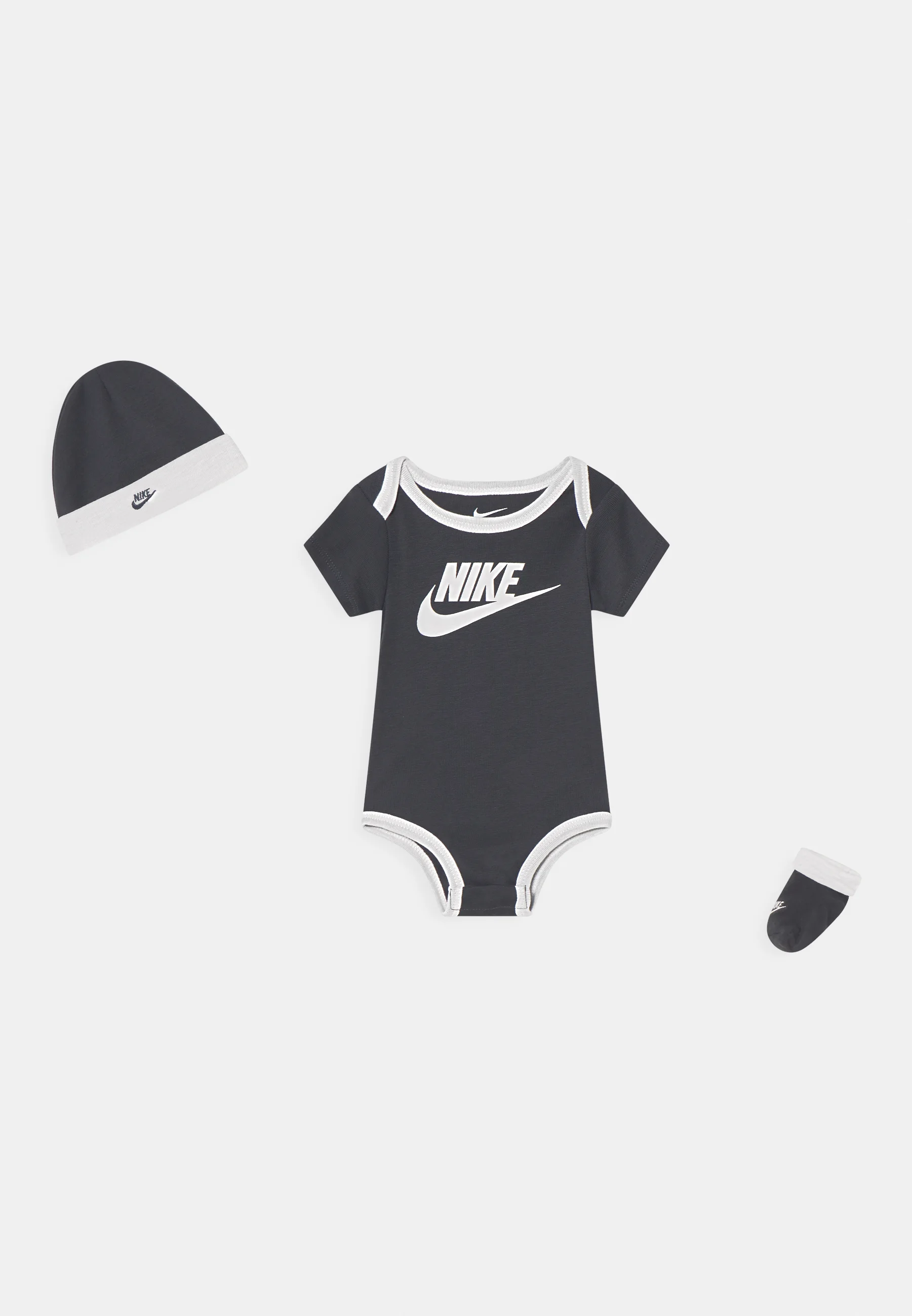 Nike Sportswear NIKE BABY SET DE REGALO DE 3 PIEZAS BODY BOOTIES & BEANIE UNISEX - Gorra