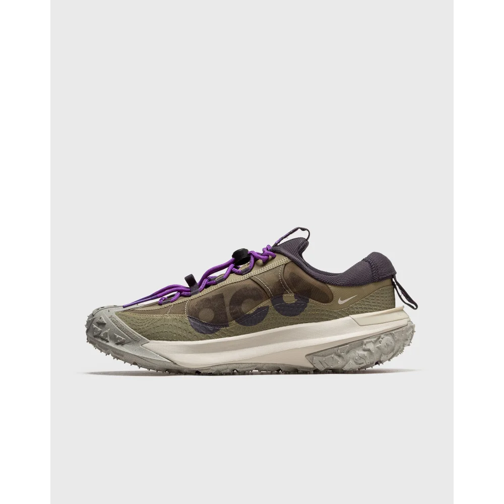 Nike ACG Mountain Fly 2 Low DV7903-200 / grün