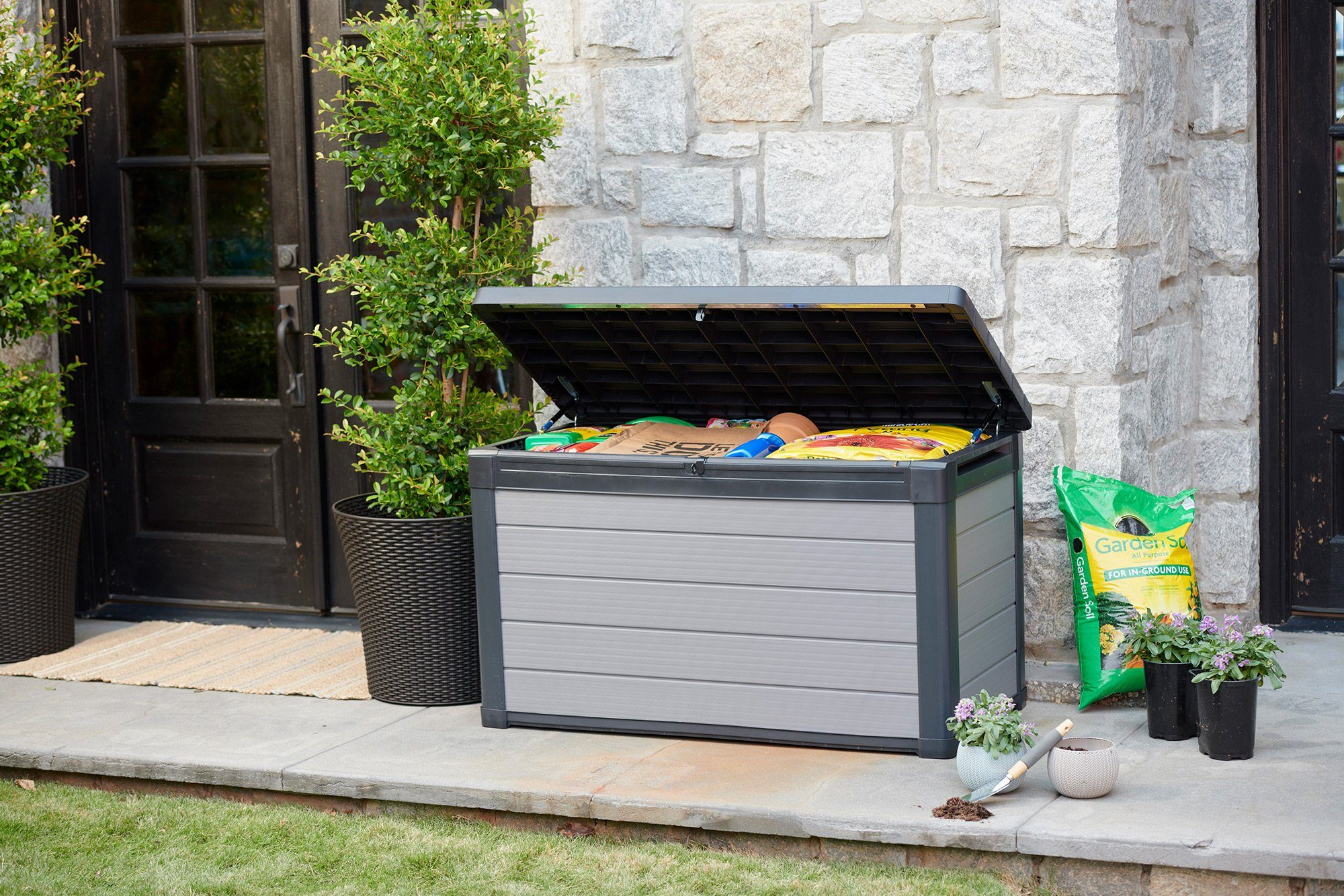 Keter Kissenbox Kissenbox Premier Box, Sitztruhe, XL Gartenbox, wetter- und UV beständig, inkl. Gasdruckfedern