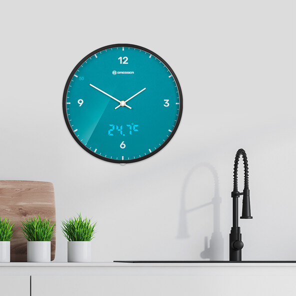 Wanduhr MyTime LEDsec, hellblau