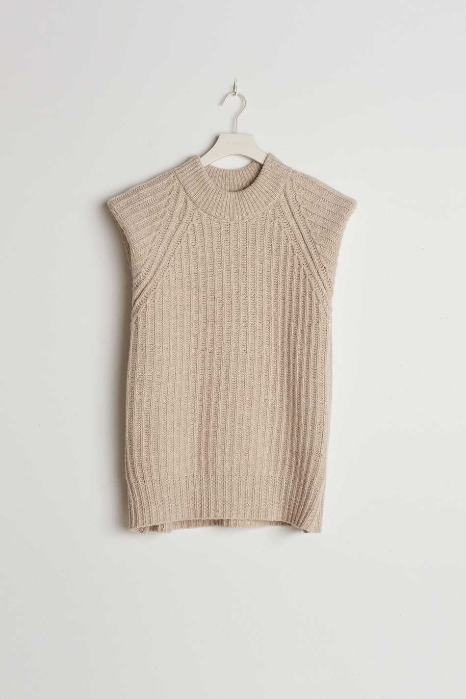 Vilde knitted vest
