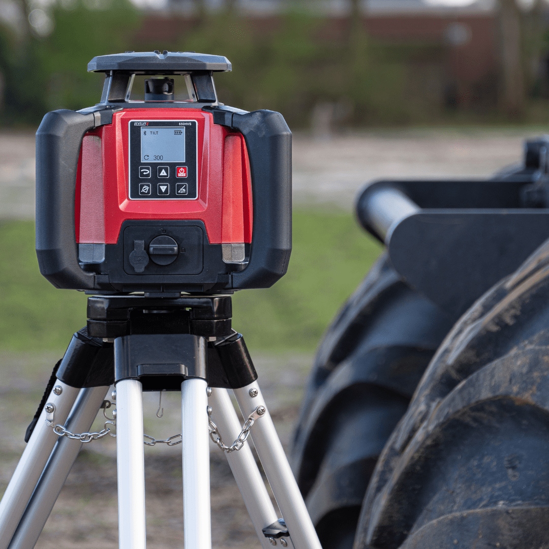 Levelfix 554642 650HVS Horizontal/Vertical Construction Laser Set Red with 2.7m Tripod and Staff