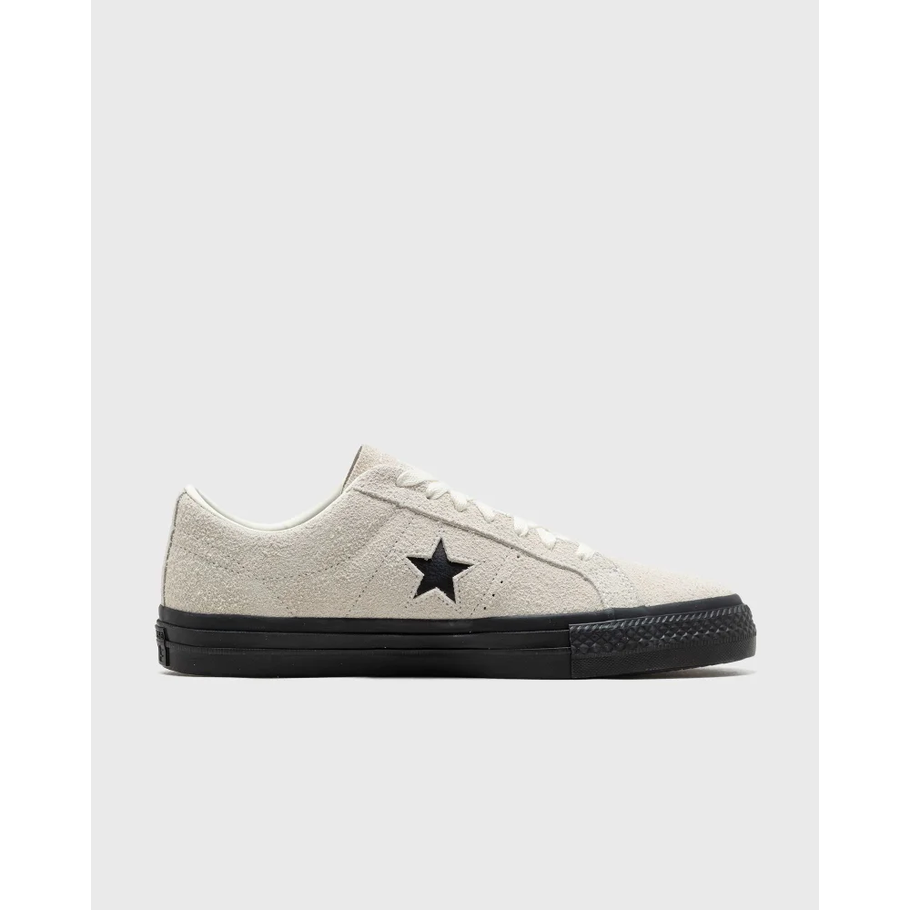 Converse One Star Pro Suede A04609C / schwarz