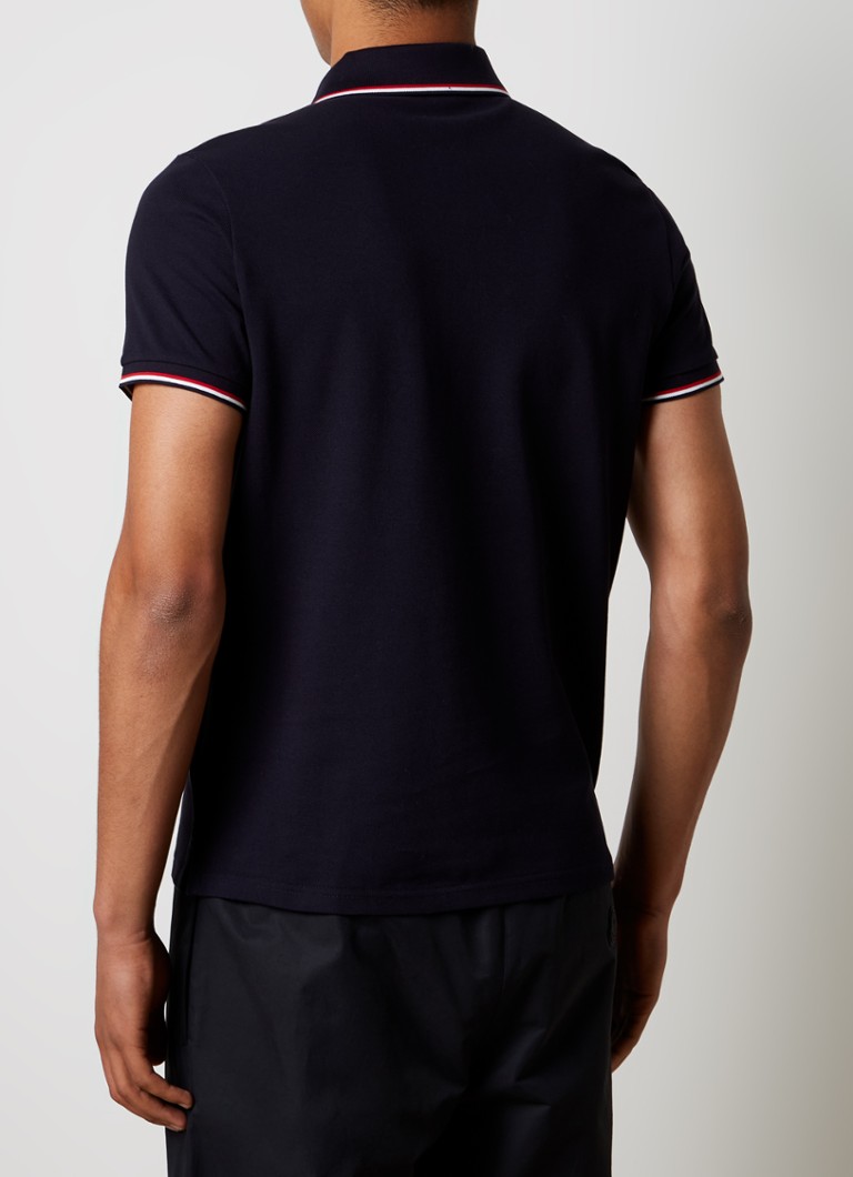 Tricou polo clasic Moncler din bumbac piqué cu logo brodat.