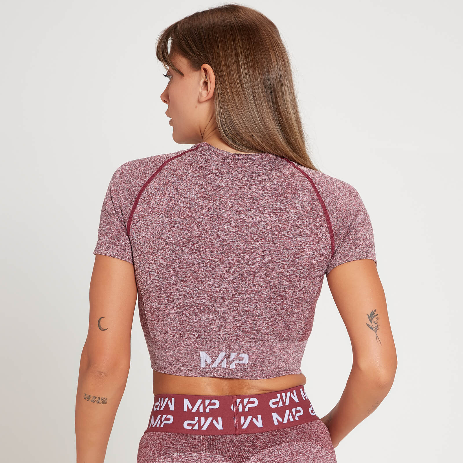 T-shirt court à manches courtes MP Curve pour femmes – Cerise noire